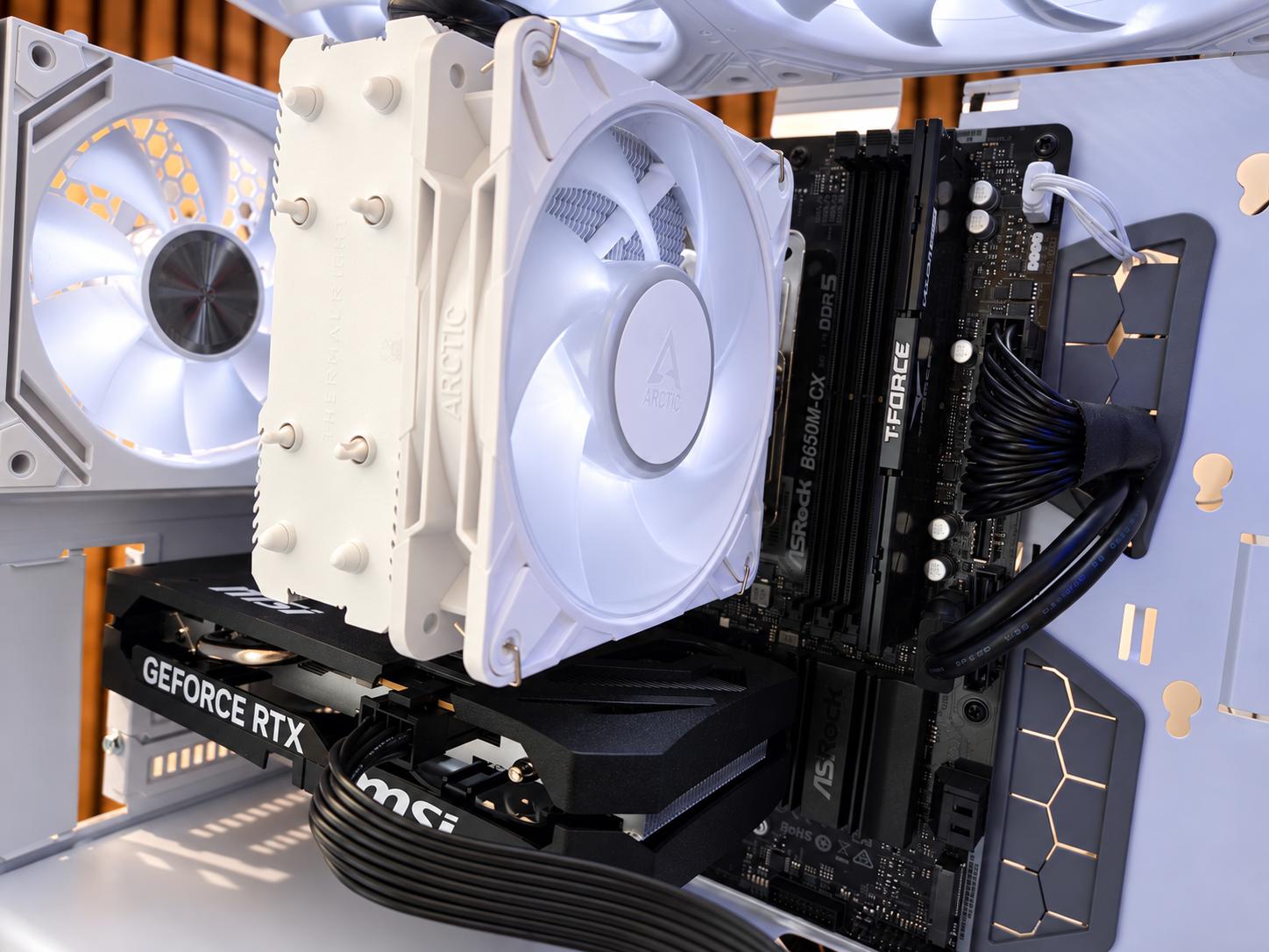 Whiteout v2 Gaming PC | RTX 5050 8GB💻| DDR5| 16GB RAM | WiFi/BT | Windows 11 | 1TB