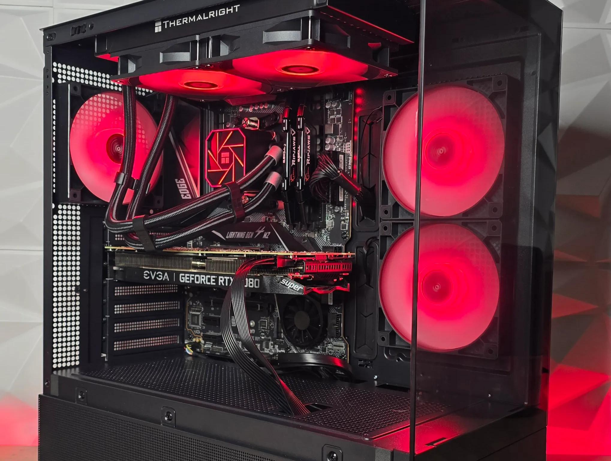 RTX 2080 Super - Ryzen 9 3900x - 32 GB Ram - WiFi - 1TB SSD