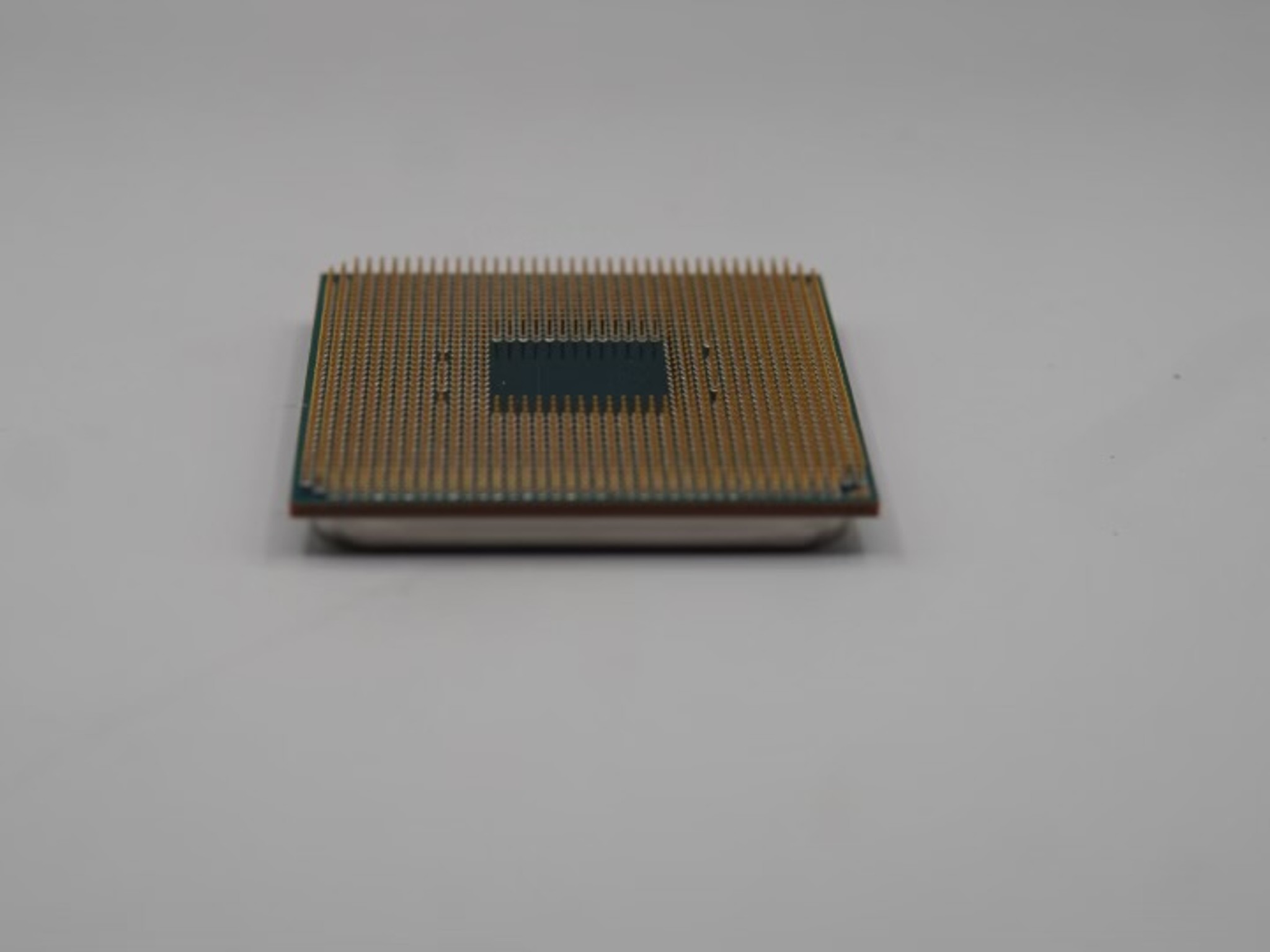 AMD Ryzen 7 5700x