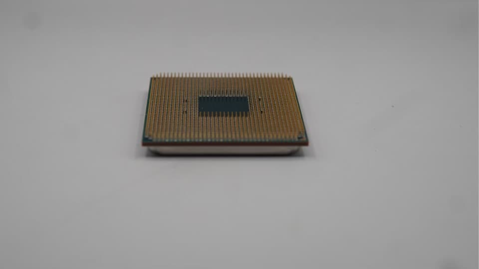 AMD Ryzen 7 5700x