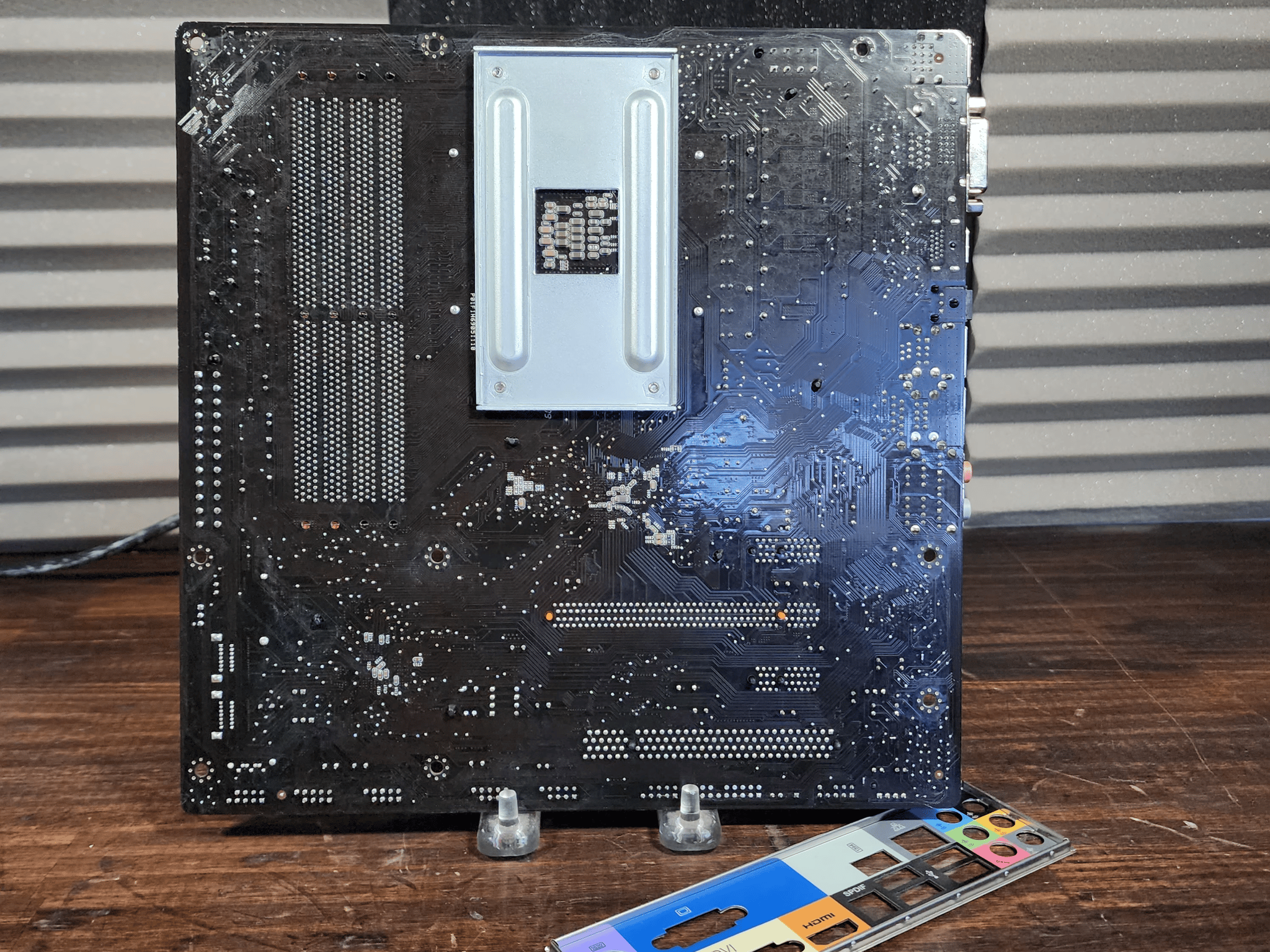 Foxconn Cinema II Deluxe AM3 // AMD Phenom II 4-Cores 3.20GHz // Corsair XMS2 4x2GB 8GB 800MHz 