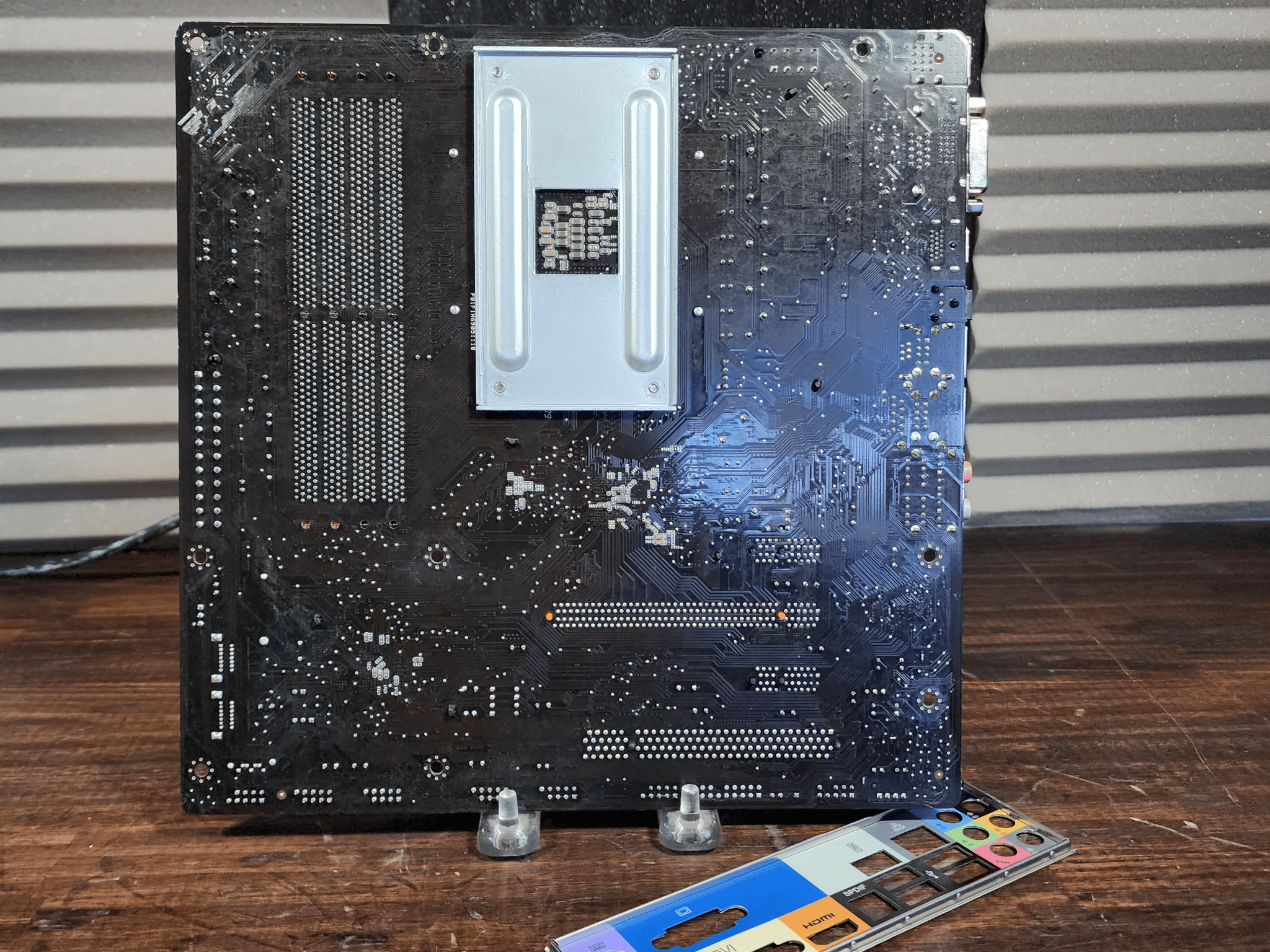 Foxconn Cinema II Deluxe AM3 // AMD Phenom II 4-Cores 3.20GHz // Corsair XMS2 4x2GB 8GB 800MHz 