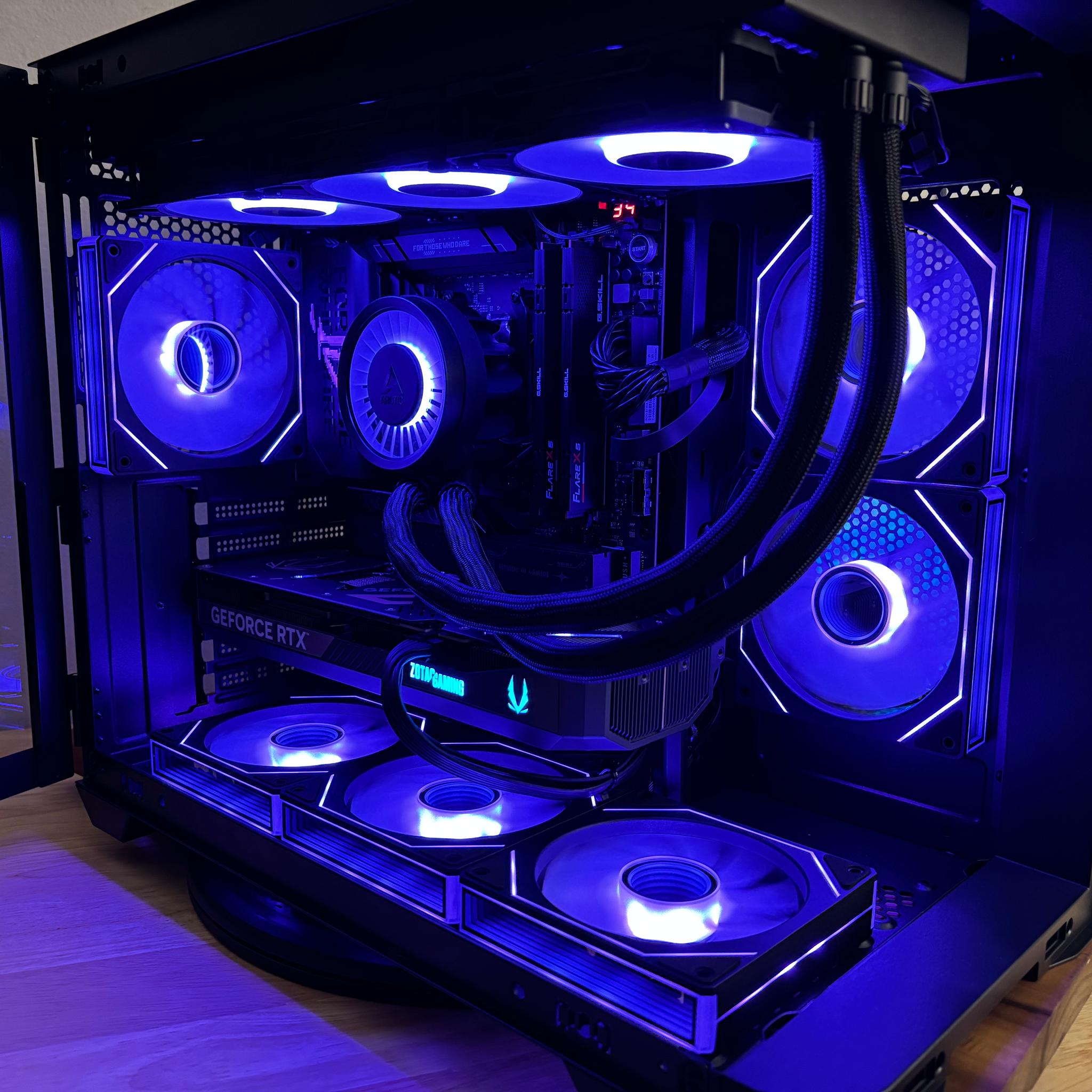 GeForce RTX 5070 Ti Custom Gaming PC - Ryzen 7 7800X3D | Nvidia 5070 Ti | 32 GB DDR5