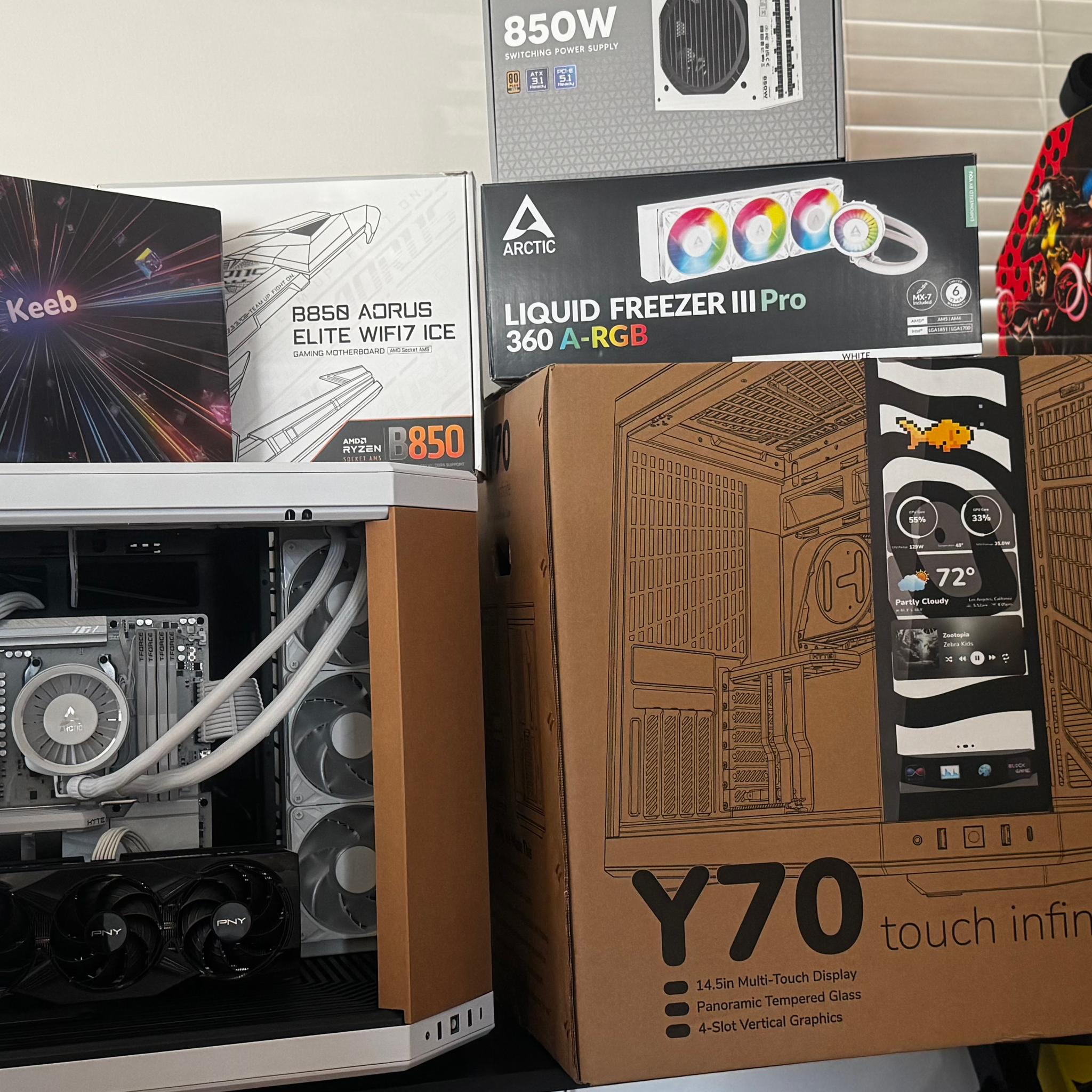 HYTE Y70 TOUCH PANDA/ Ryzen 9800x3D/ 5070ti/ 6tb nvme/ 64gb DDR5/ FREE HYTE KEEB KB WITH PURCHASE