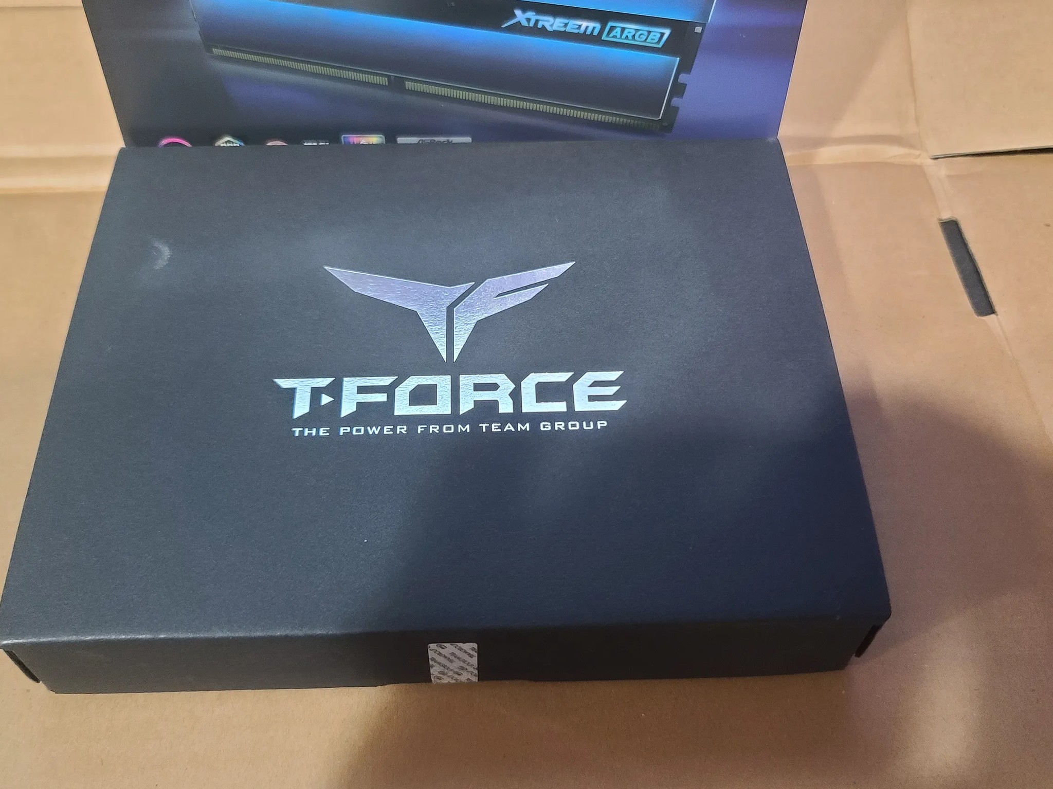 Team Group Xtreem ARGB 16GB (2x 8GB) DDR4 4000MHz RAM Memory