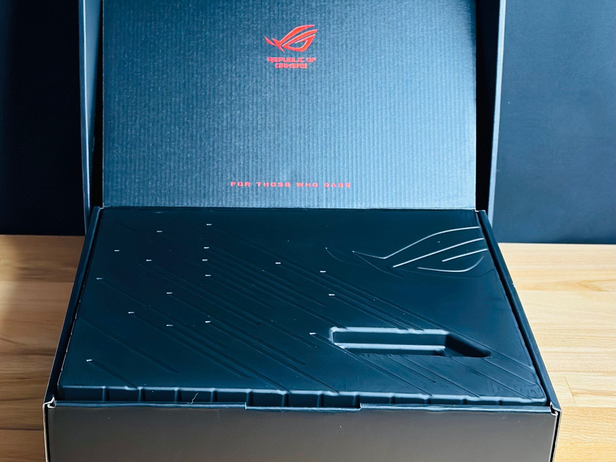 Asus ROG Maximus Z790 Apex Encore Motherboard