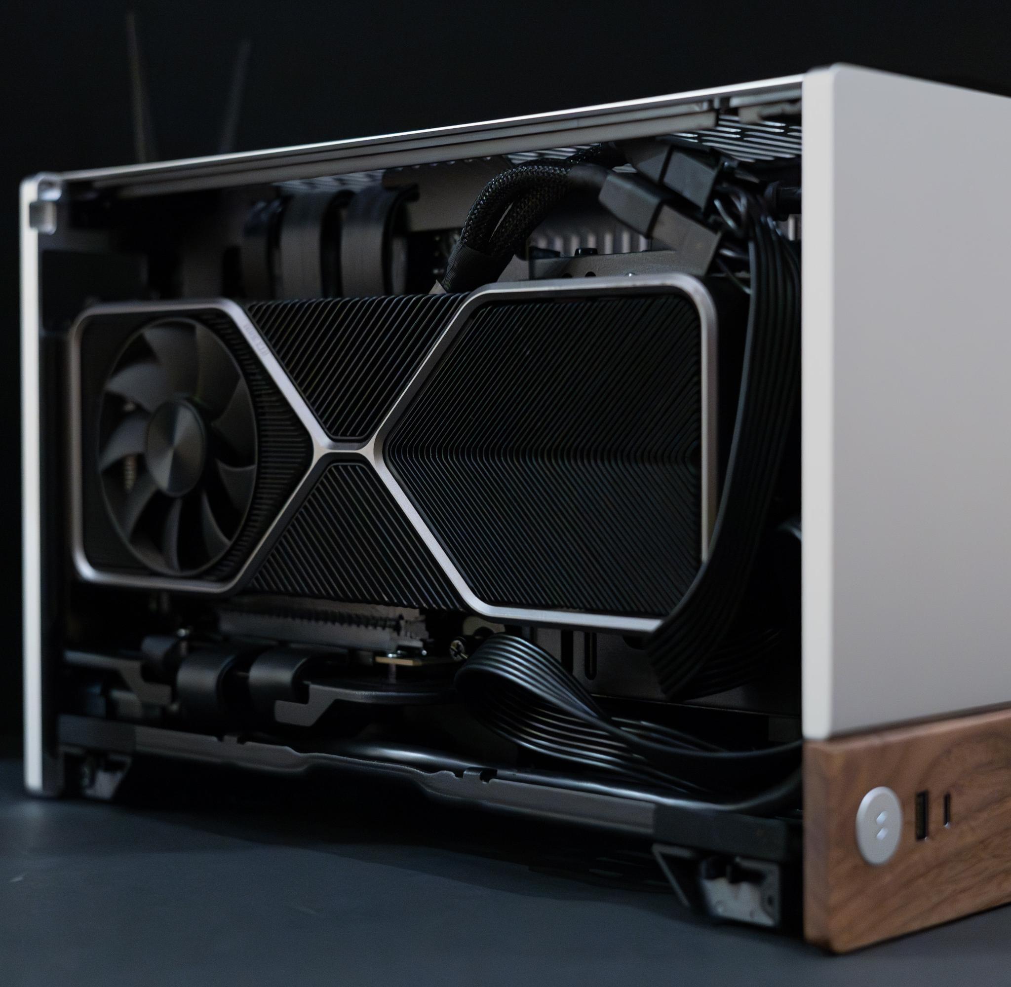 RTX 3080, i5 12600kf, 2TB NVME, 32gb RAM, High-end ITX Gaming PC