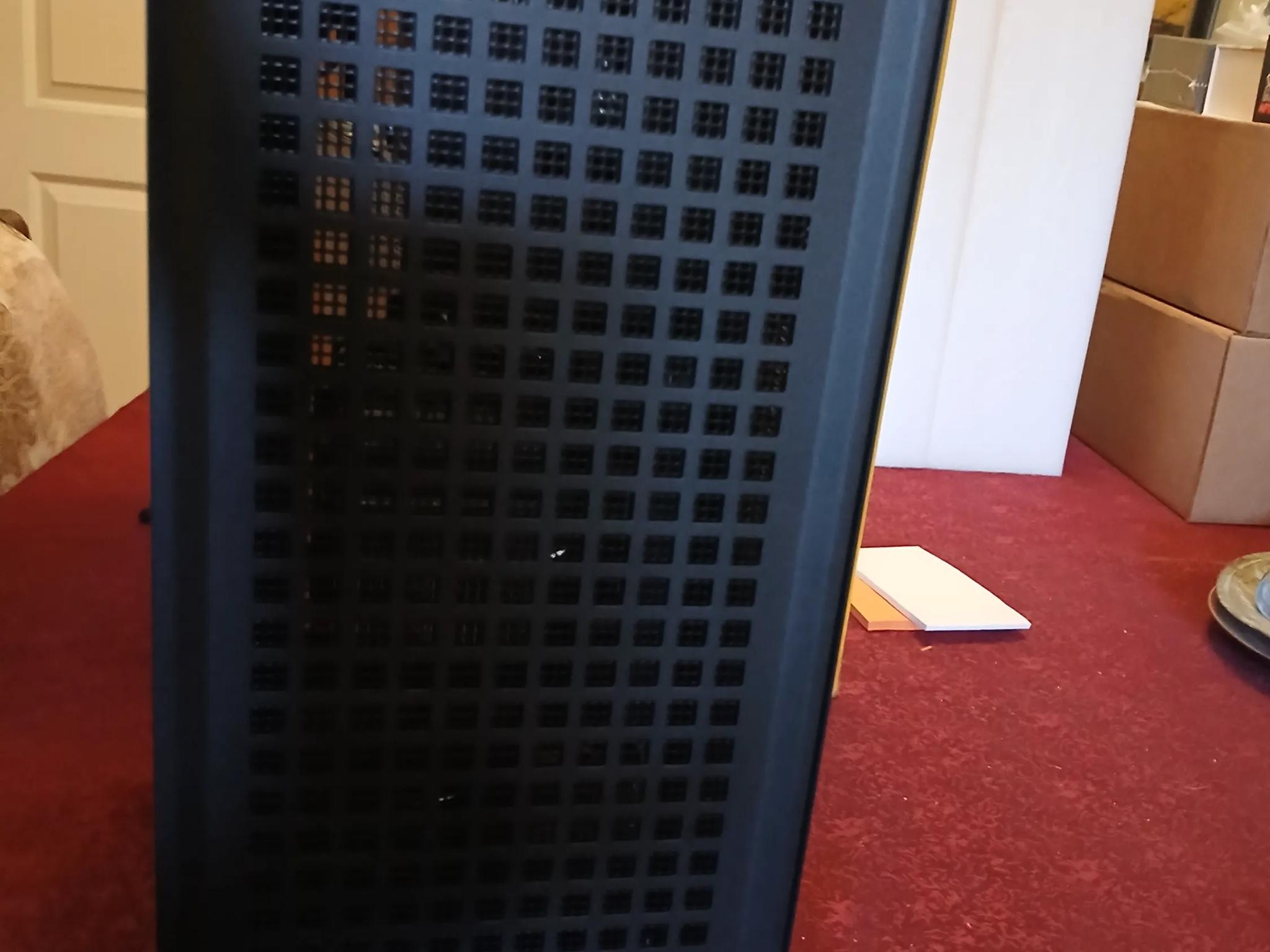 Gigabyte A620i AX itx, Ryzen 7500F, Corsair SF600, Hyte Revolt 3