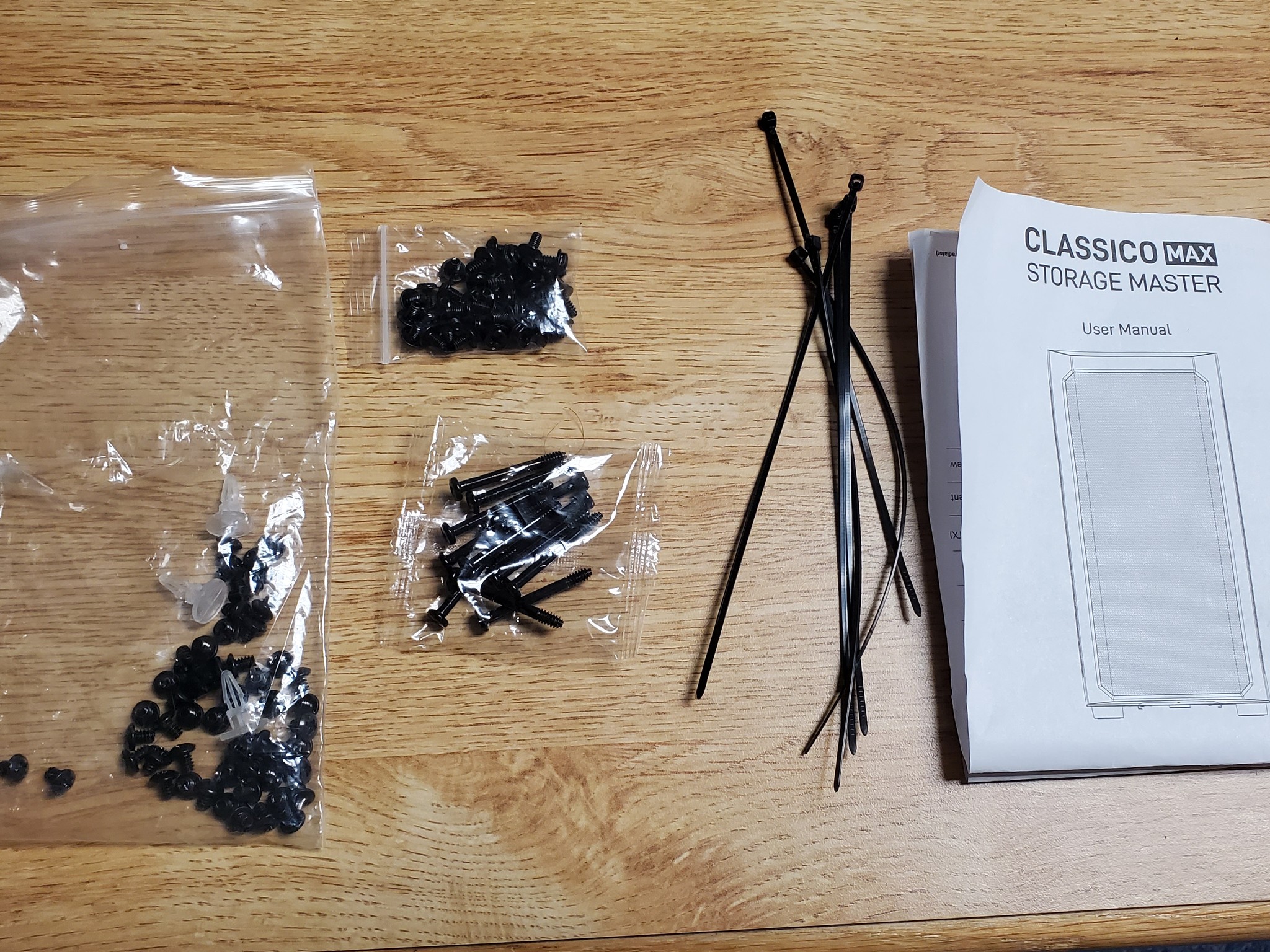 DARKROCK Classico MAX Storage Master
