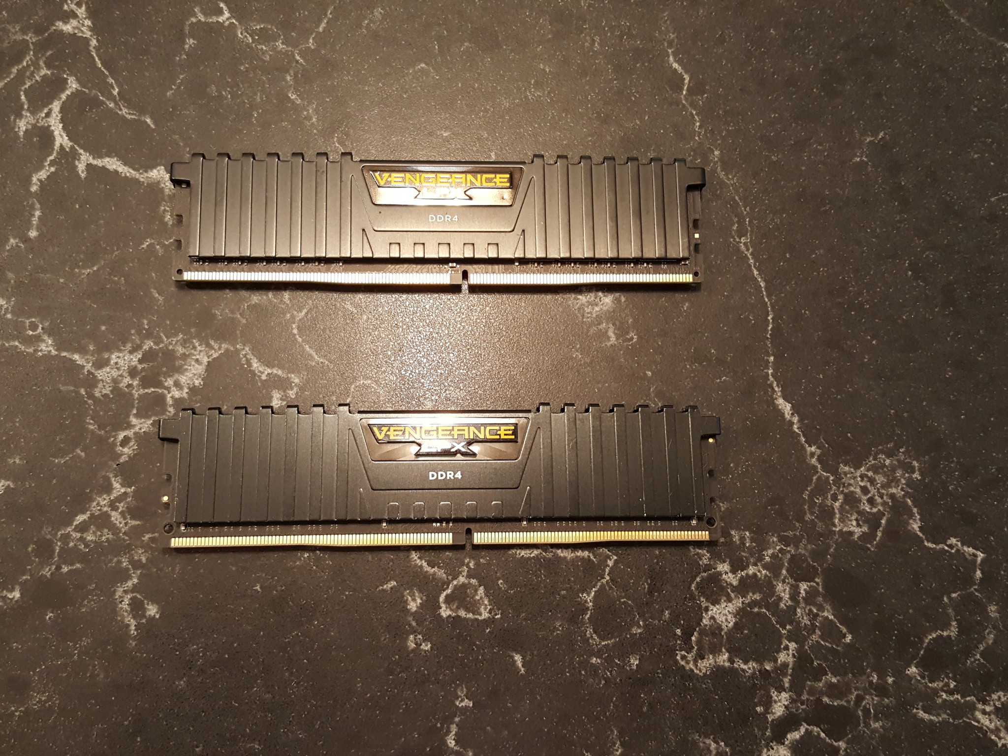 Corsair Vengeance LPX DDR4 3000MHz CL15 16GB (2X8)