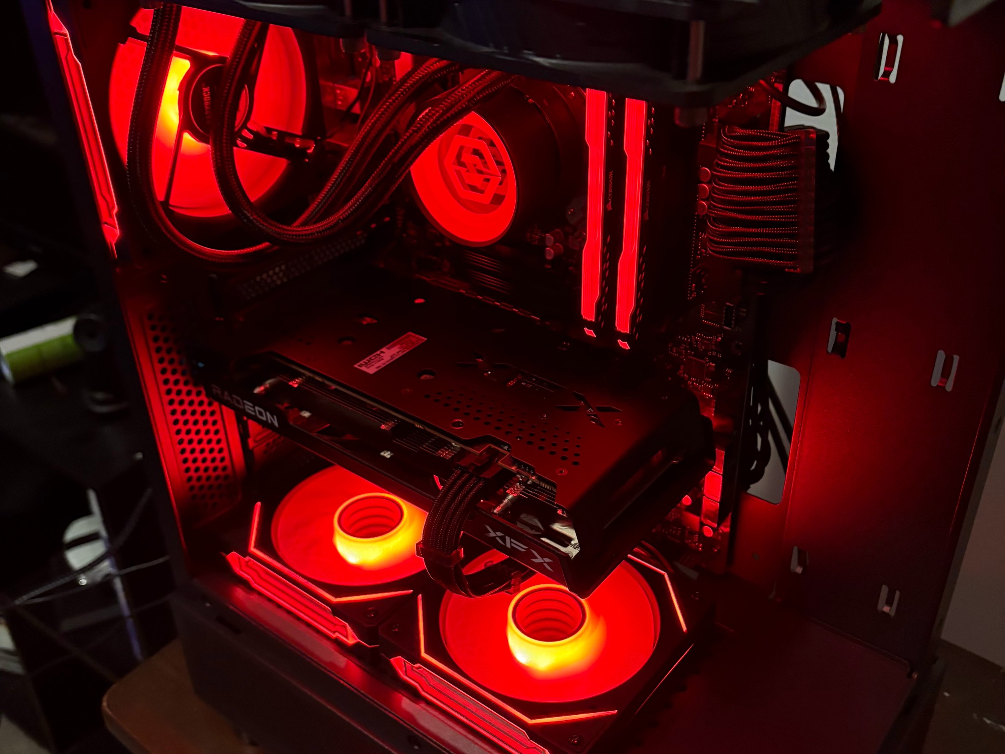 1080p Gaming pc /i7-11700kf/xfx-7600/32gb Ram/Atlas E1 Case