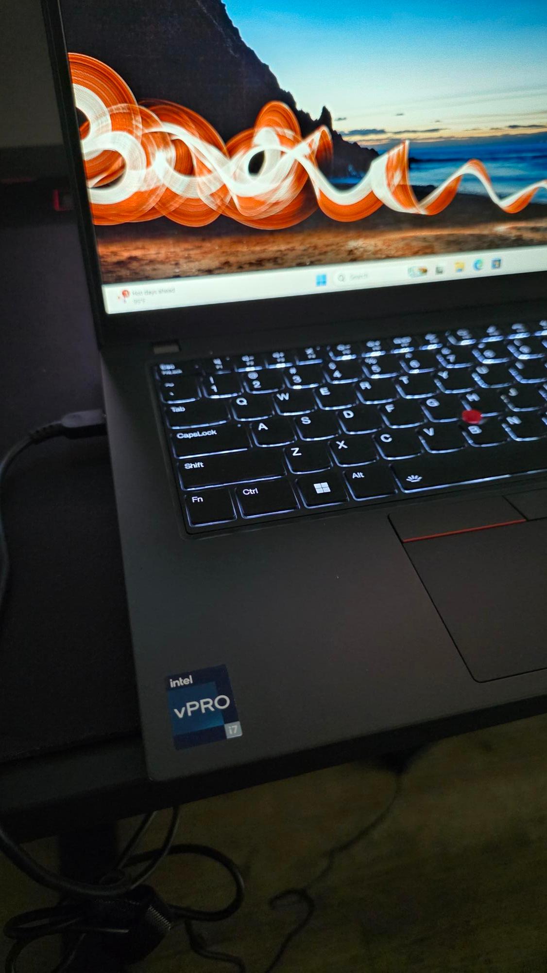 Lenovo L14 thinkpad gen 4 I7 32GB ram 1 TB ssd