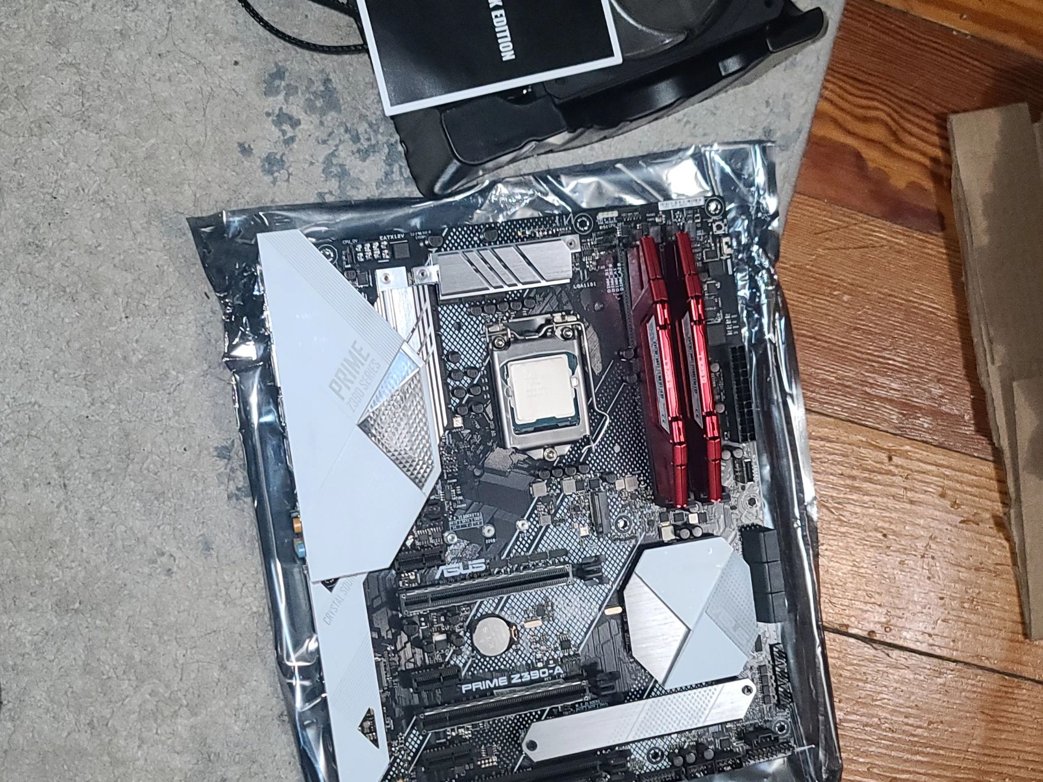 FOR SALE! Asus PRIME Z390-A ATX LGA1151 Motherboard + Intel Core i7-9700K Ram and cooler incl.