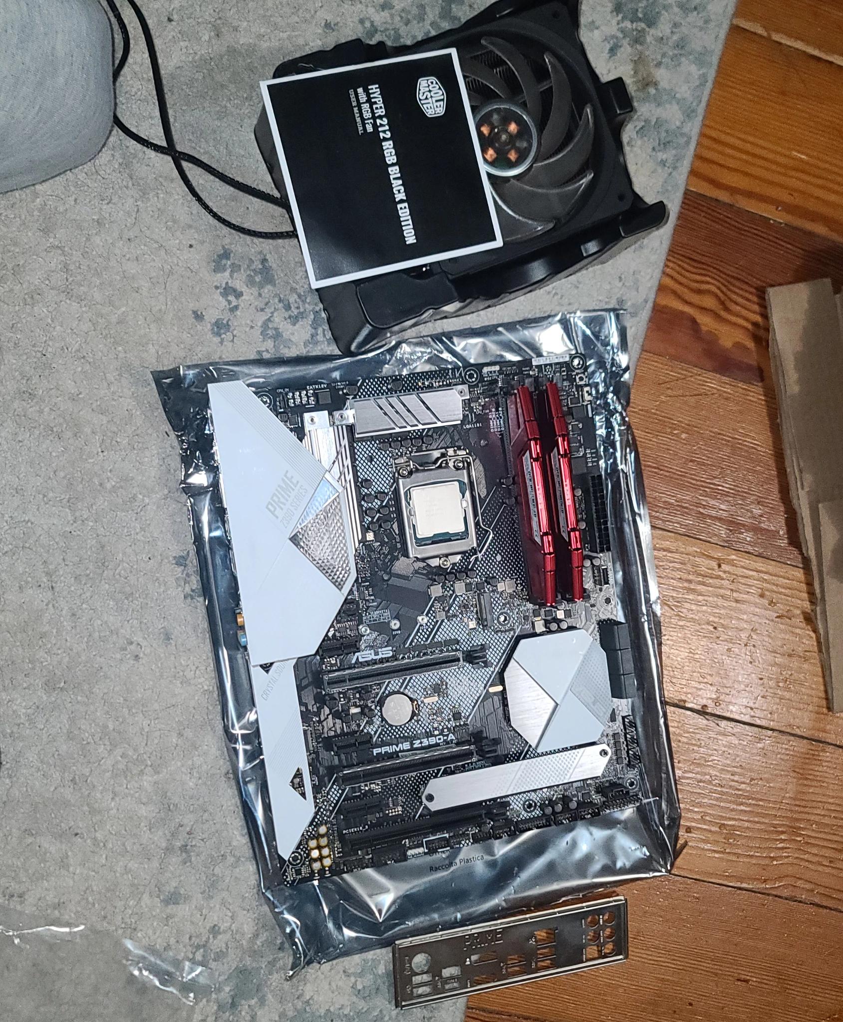 FOR SALE! Asus PRIME Z390-A ATX LGA1151 Motherboard + Intel Core i7-9700K Ram and cooler incl.