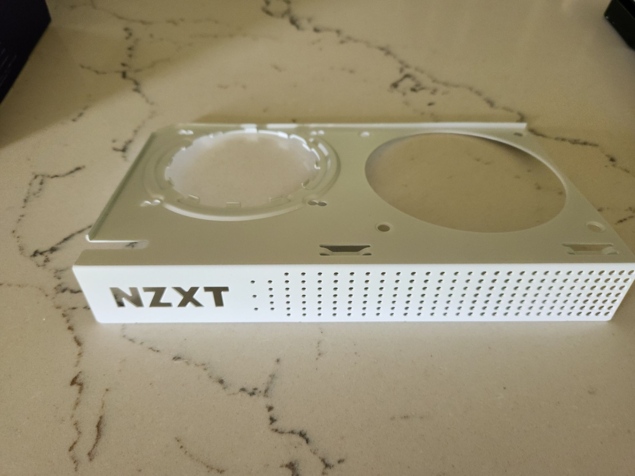 NLA NEW/OPEN BOX NZXT Kraken G12 GPU mounting kit