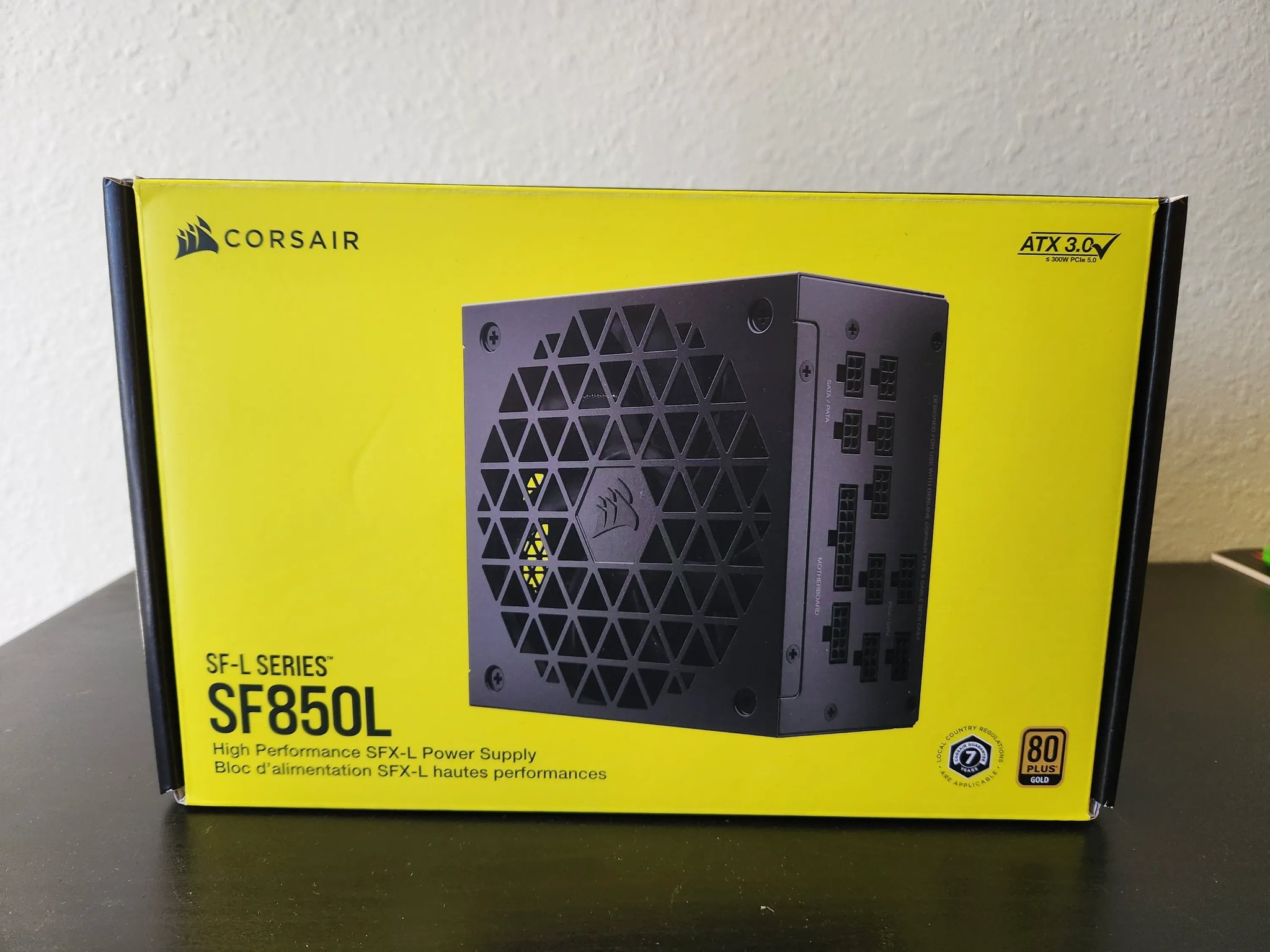 Corsair SF850L 850 W 80+ Gold Certified Fully Modular SFX-L Power Supply