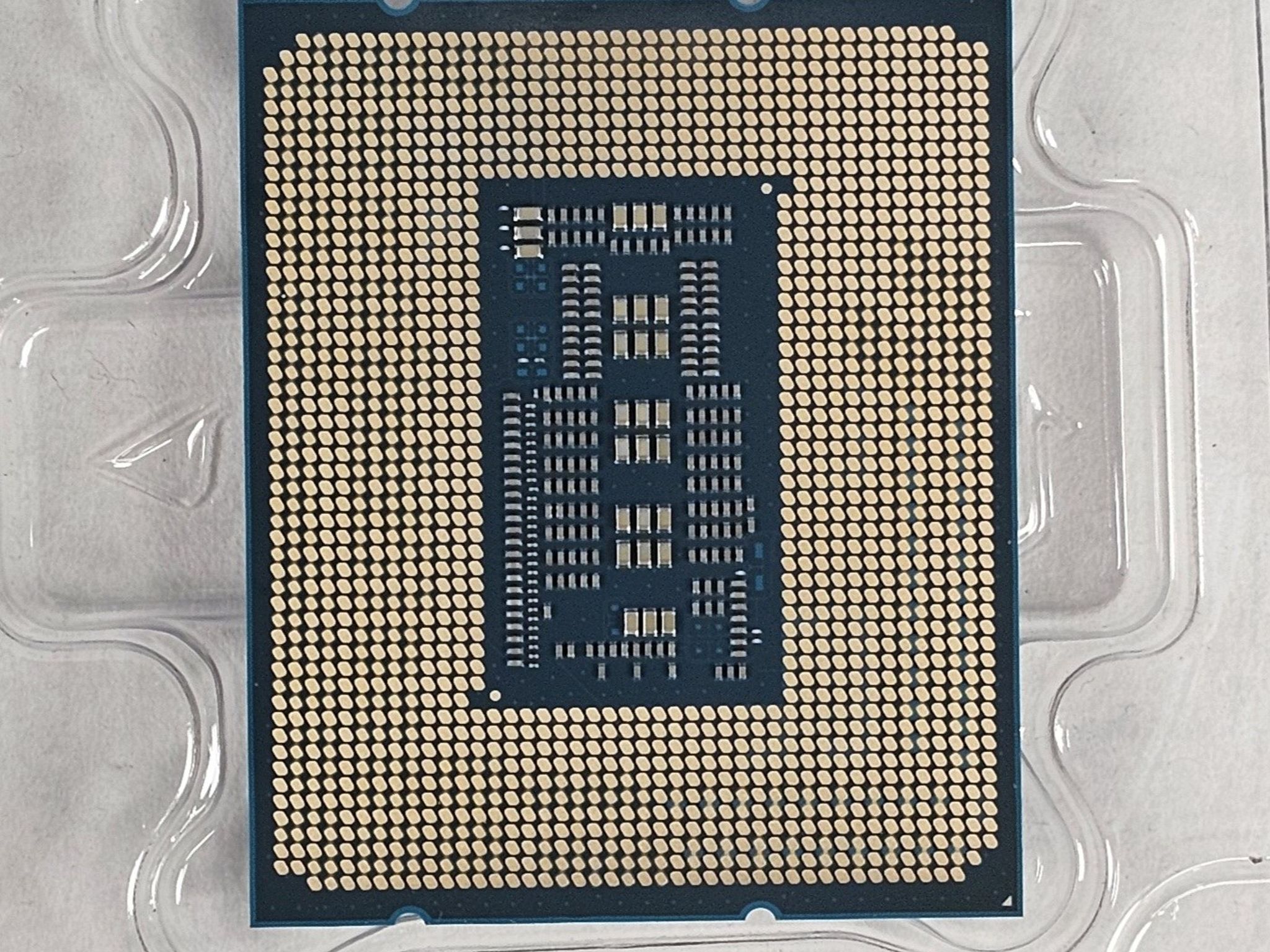 Intel Core i7-13700F LGA1700