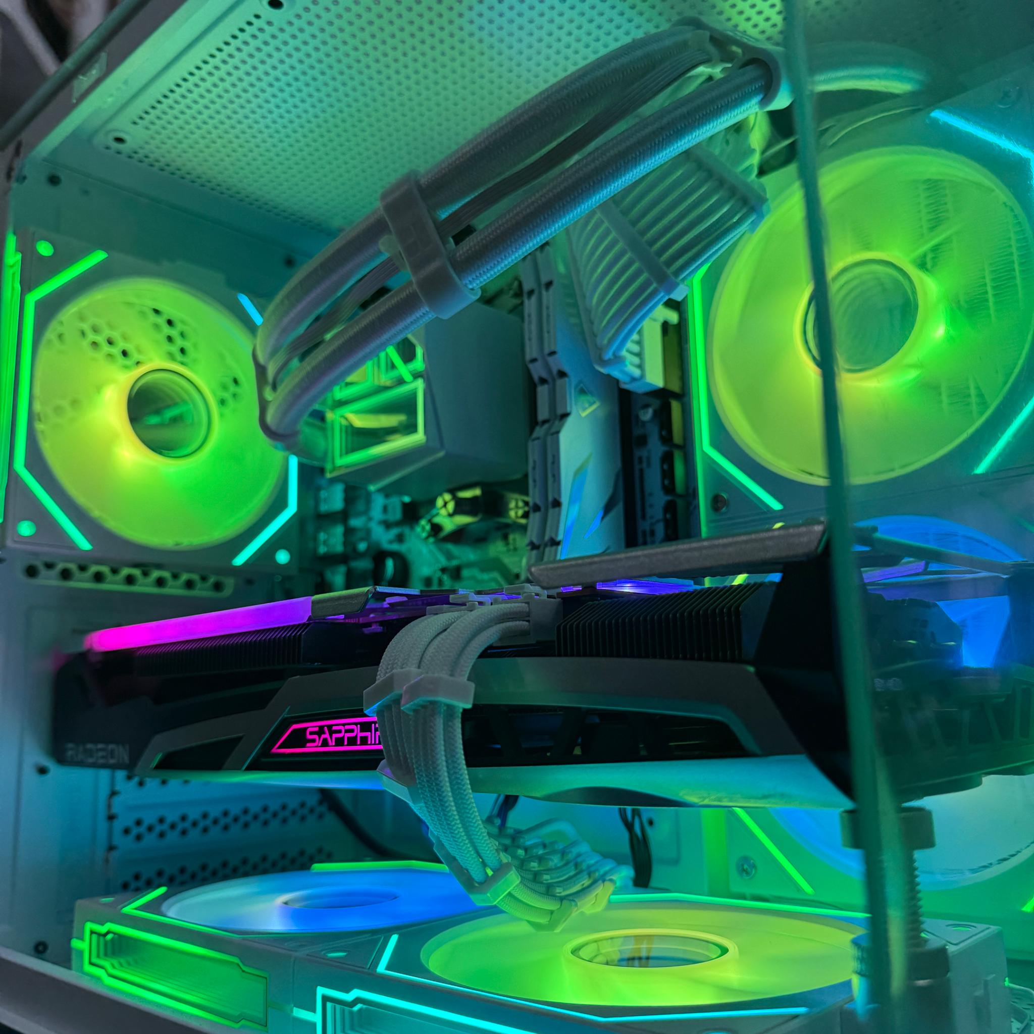 1440p/1080p | 6700XT (12GB) | RYZEN 5 5600 | 32GB DDR4 | 🟩NEON INFINITY🟦