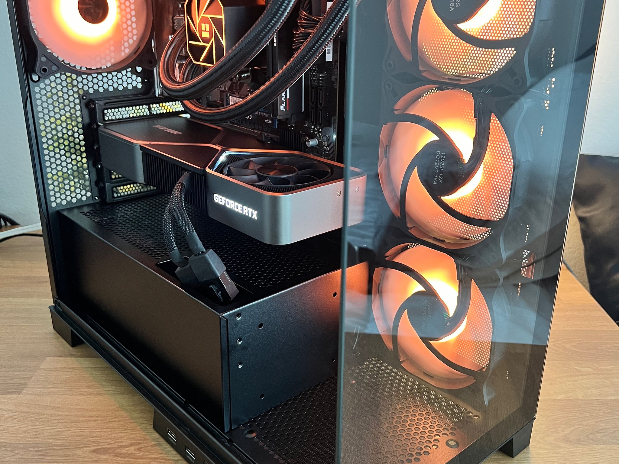 RTX 3080 | Ryzen 5 7600x | 32gb ram | 1tb m.2 SSD | Gaming PC