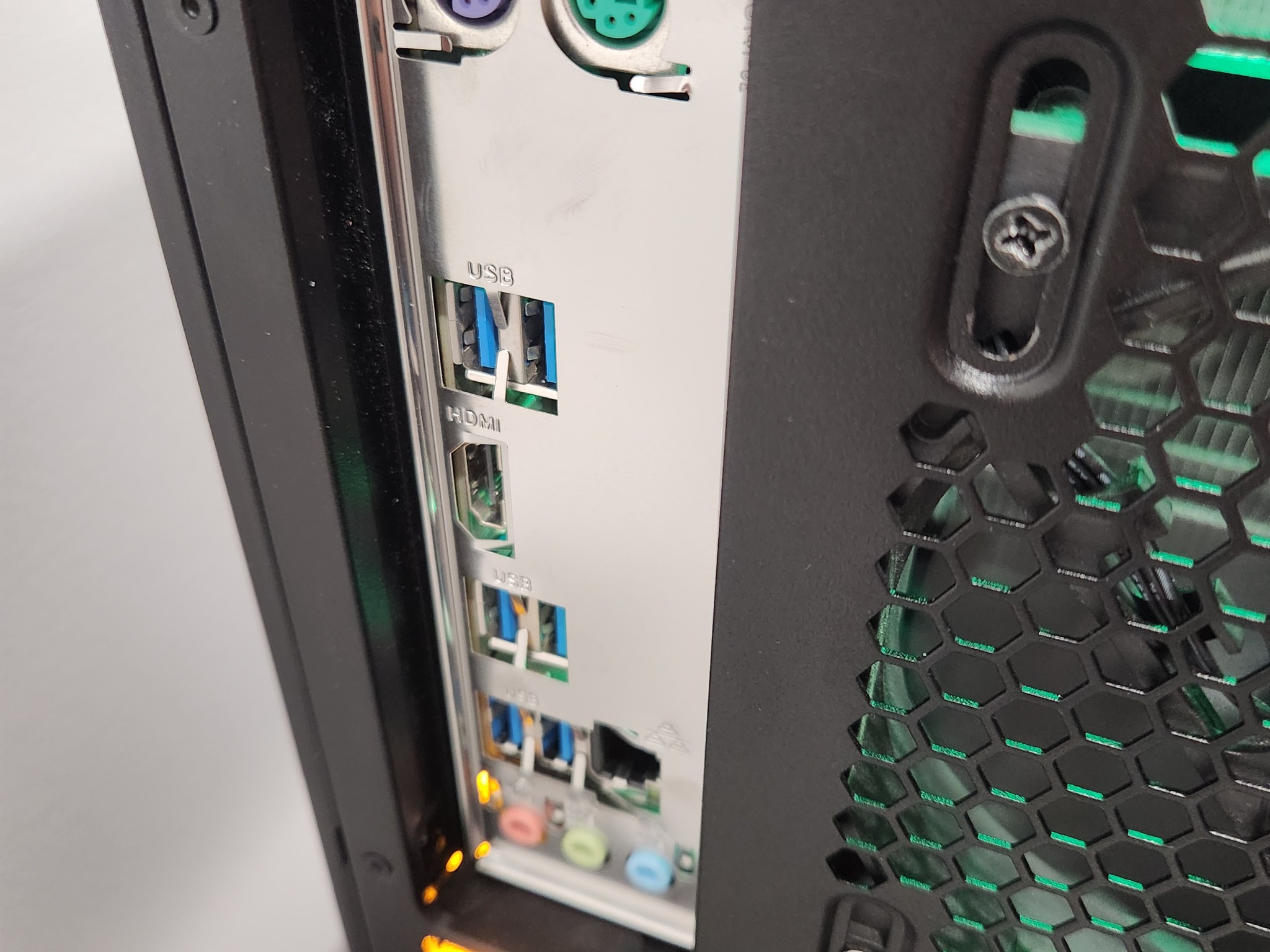 ENTER THE MATRIX....High end Gaming/streaming pc!