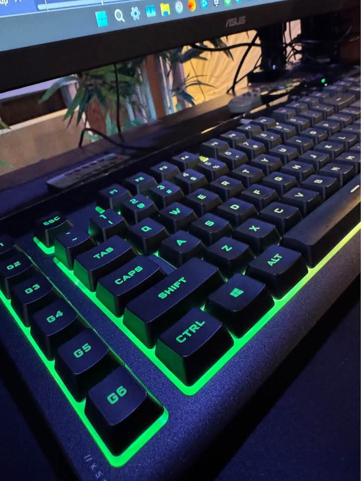 Corsair Wired K55 RGB Pro Keyboard & Corsair Sabre Mouse