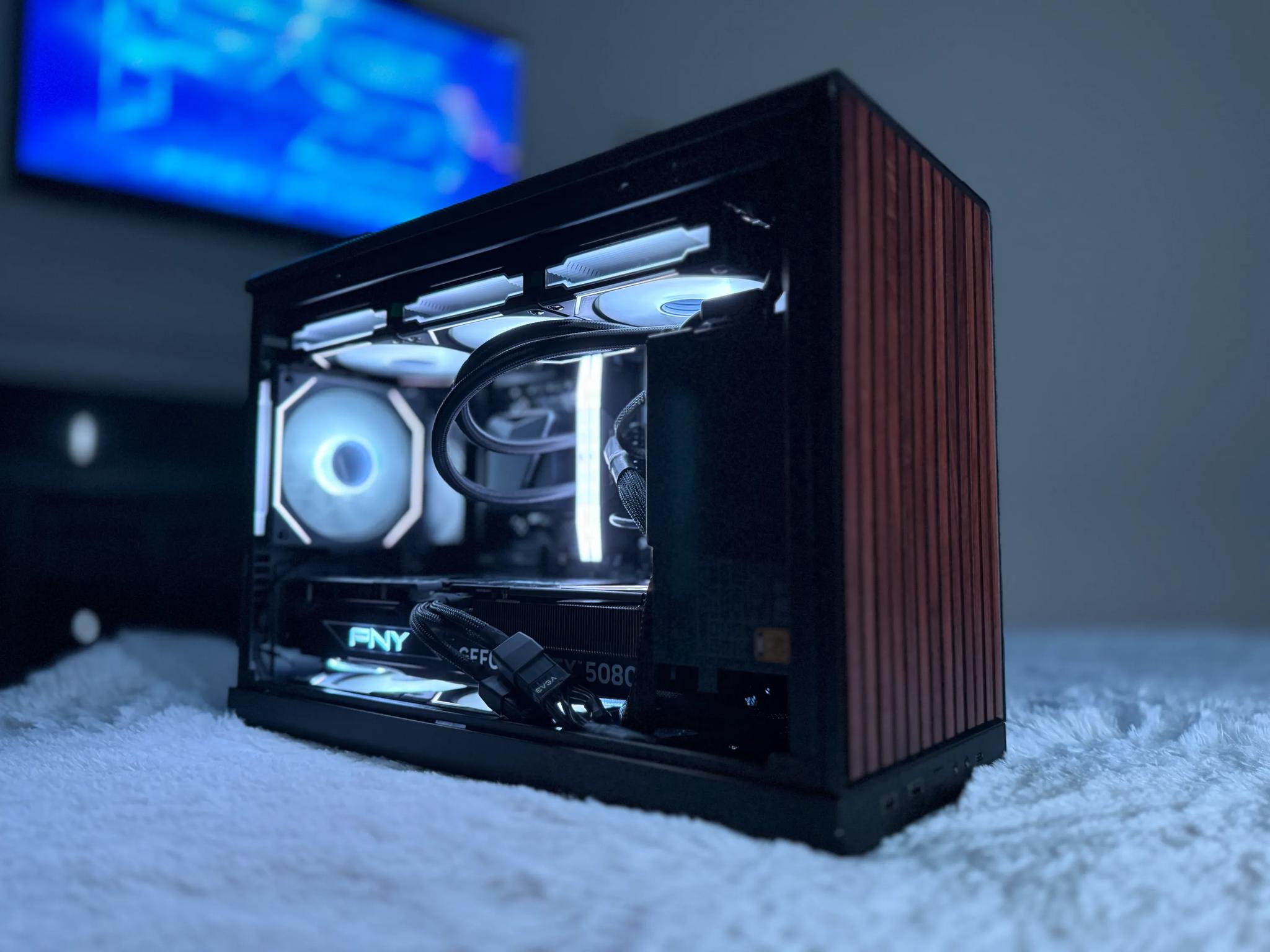 4K Streaming PC - The White Sentinel | RTX 5080 OC | 7950X3D | 32GB DDR5 | 2TB NVME SSD | 1000W Gold