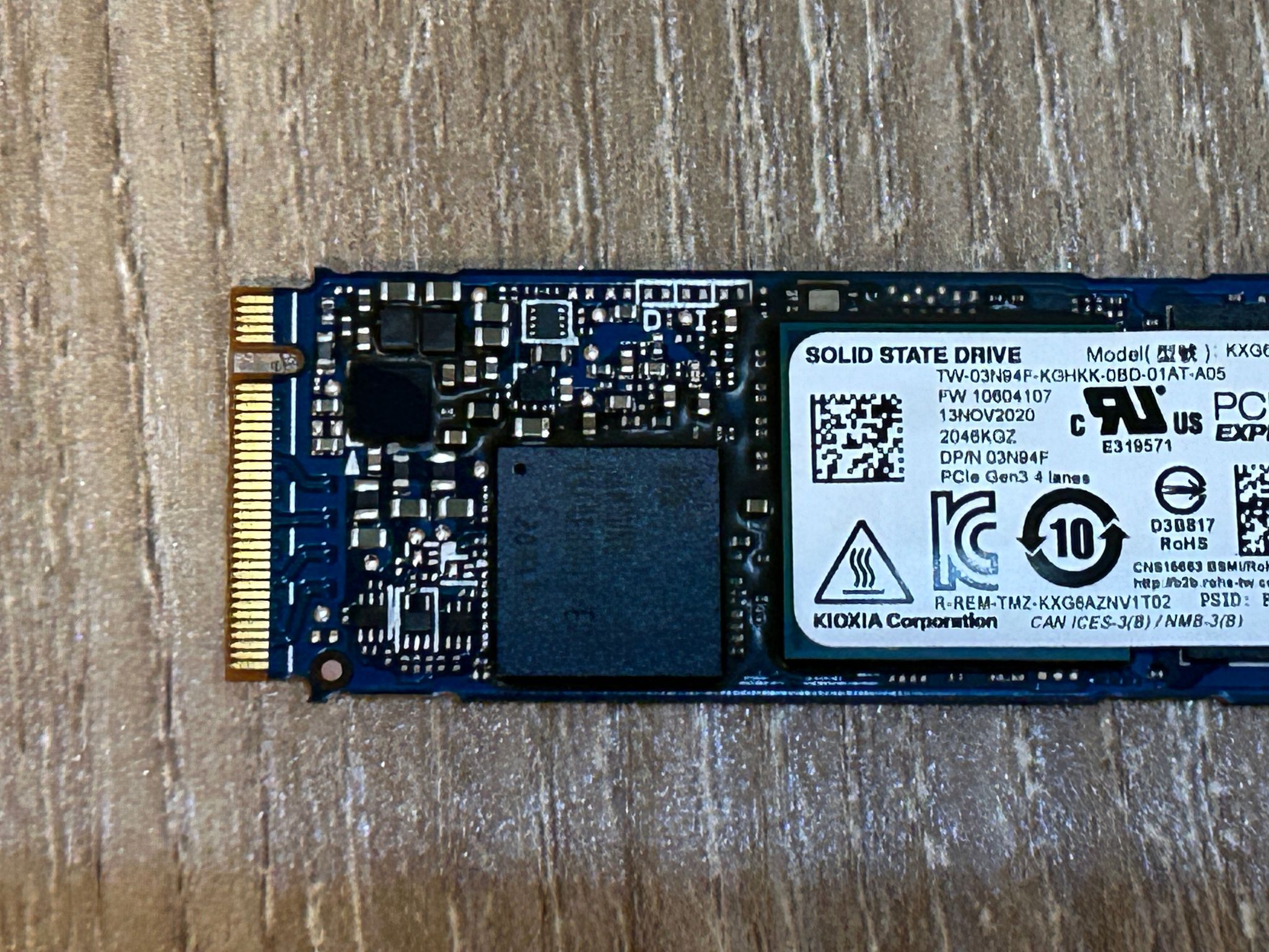 1TB SSD - KIOXIA 2280 M.2 NVMe Gen 3.0 x4 KXG60ZNV1T02 Solid State Drive - 22264