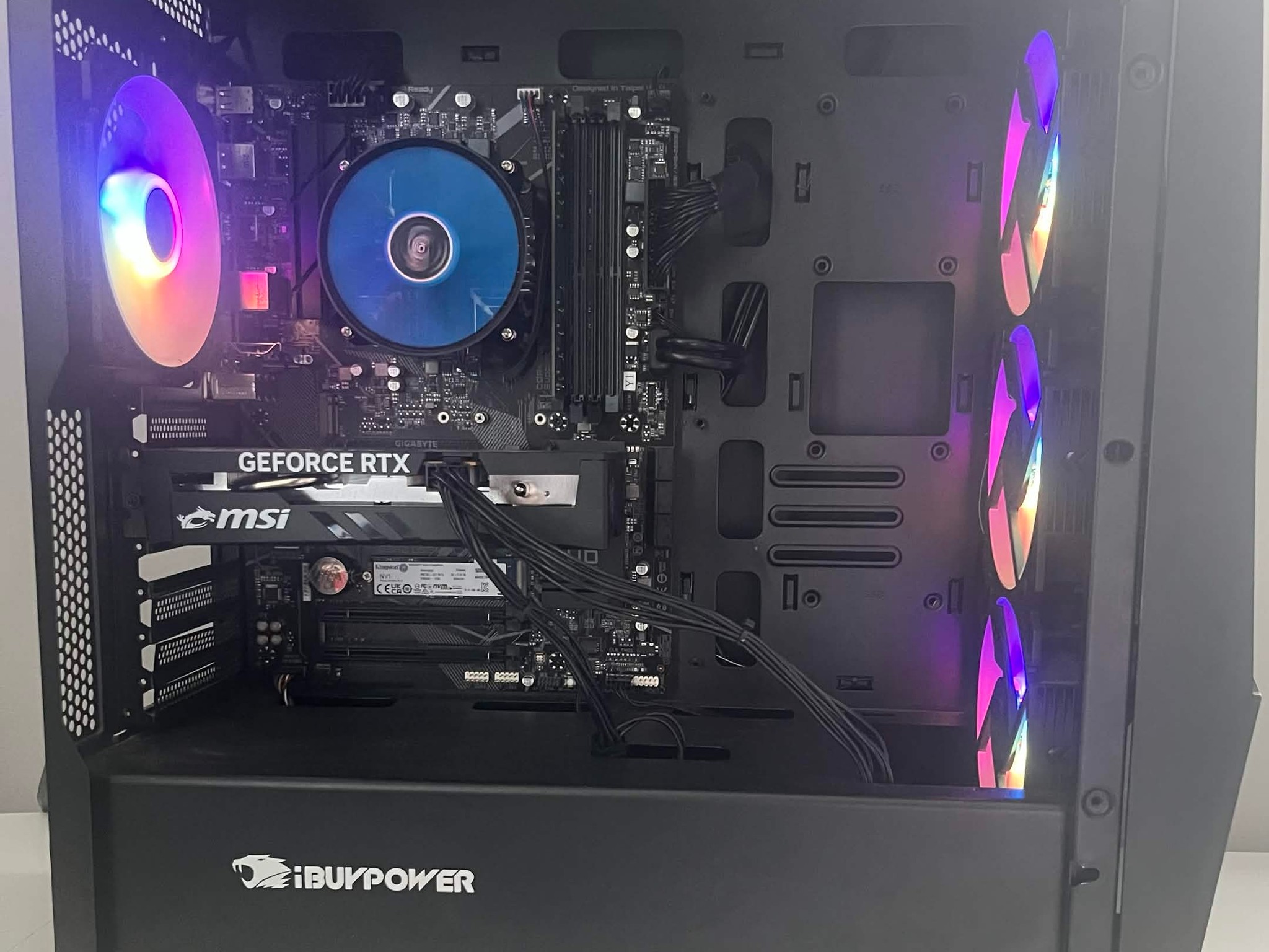 🖥️ RTX 5050 | i5 11400F | 16gb DDR4 | 500 GB Gen 3 NVMe SSD | Black Gaming PC