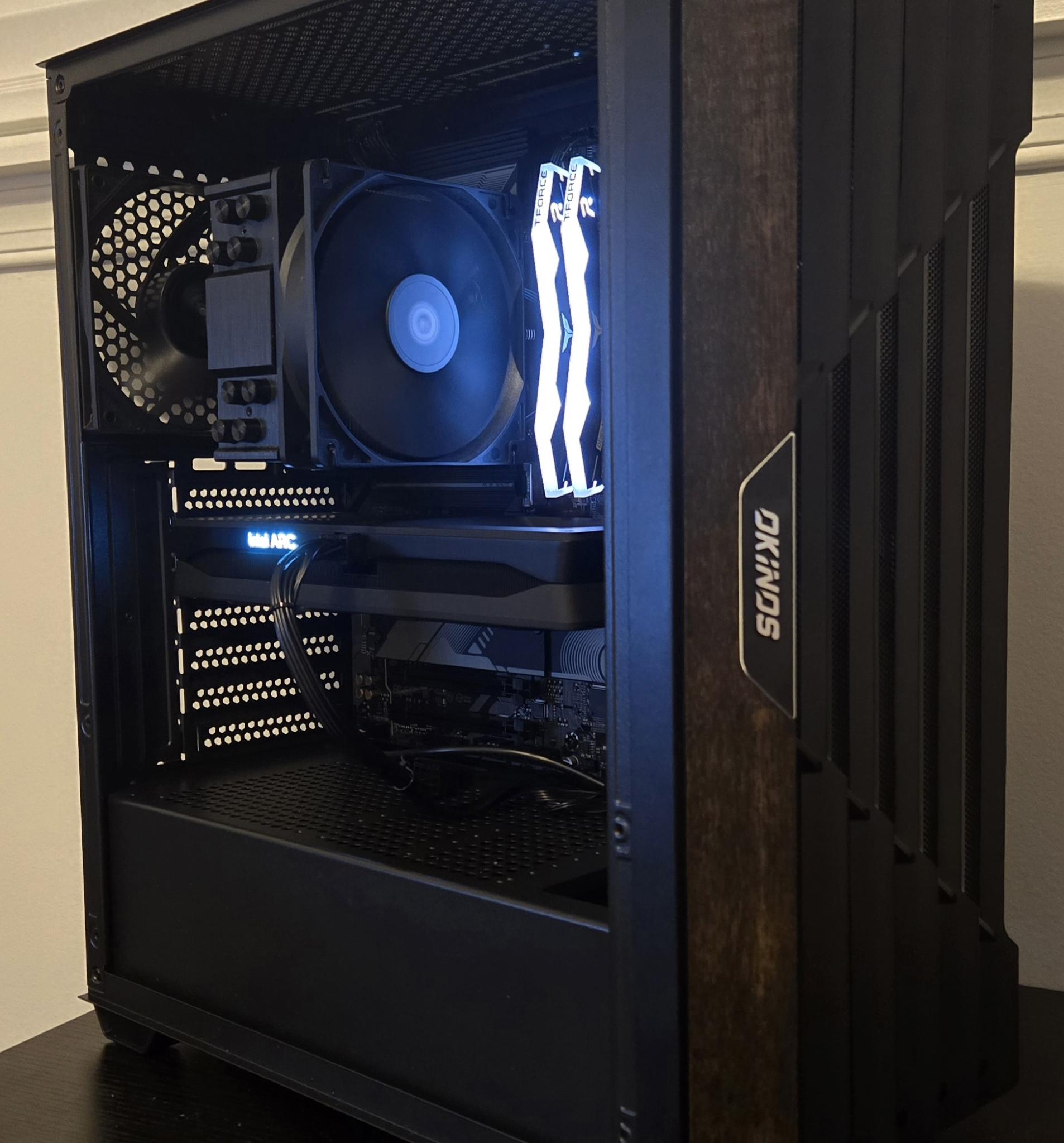🌒 ShadowOak 🌒 – Stealth Gaming PC | Ryzen 5 7600 | Arc B580 12GB | 32GB DDR5 | WiFi | AM5
