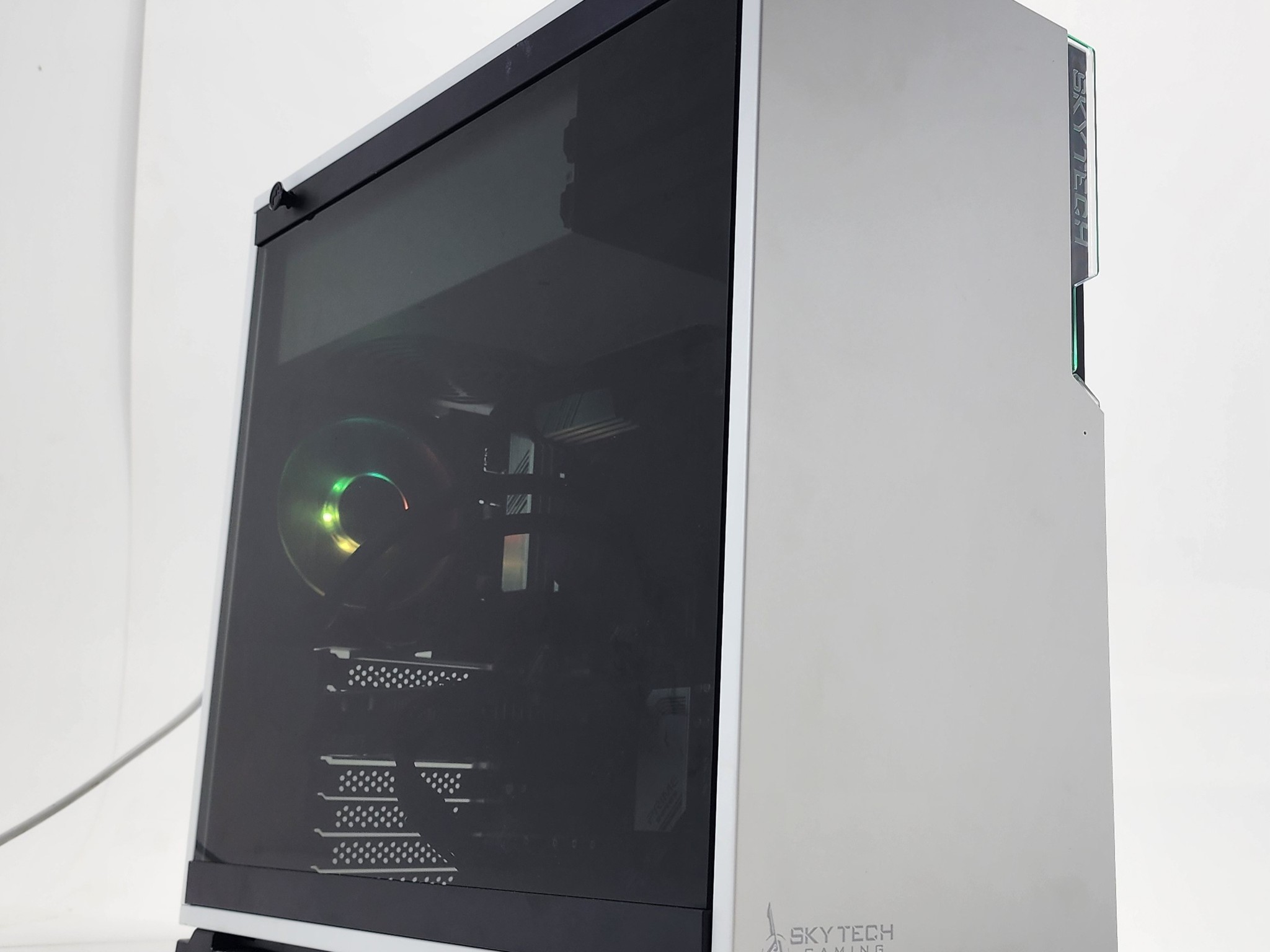 Gaming PC Ryzen 7 3700X 16GB RAM 512GB SSD GTX 1650 4GB Windows 11 Computer