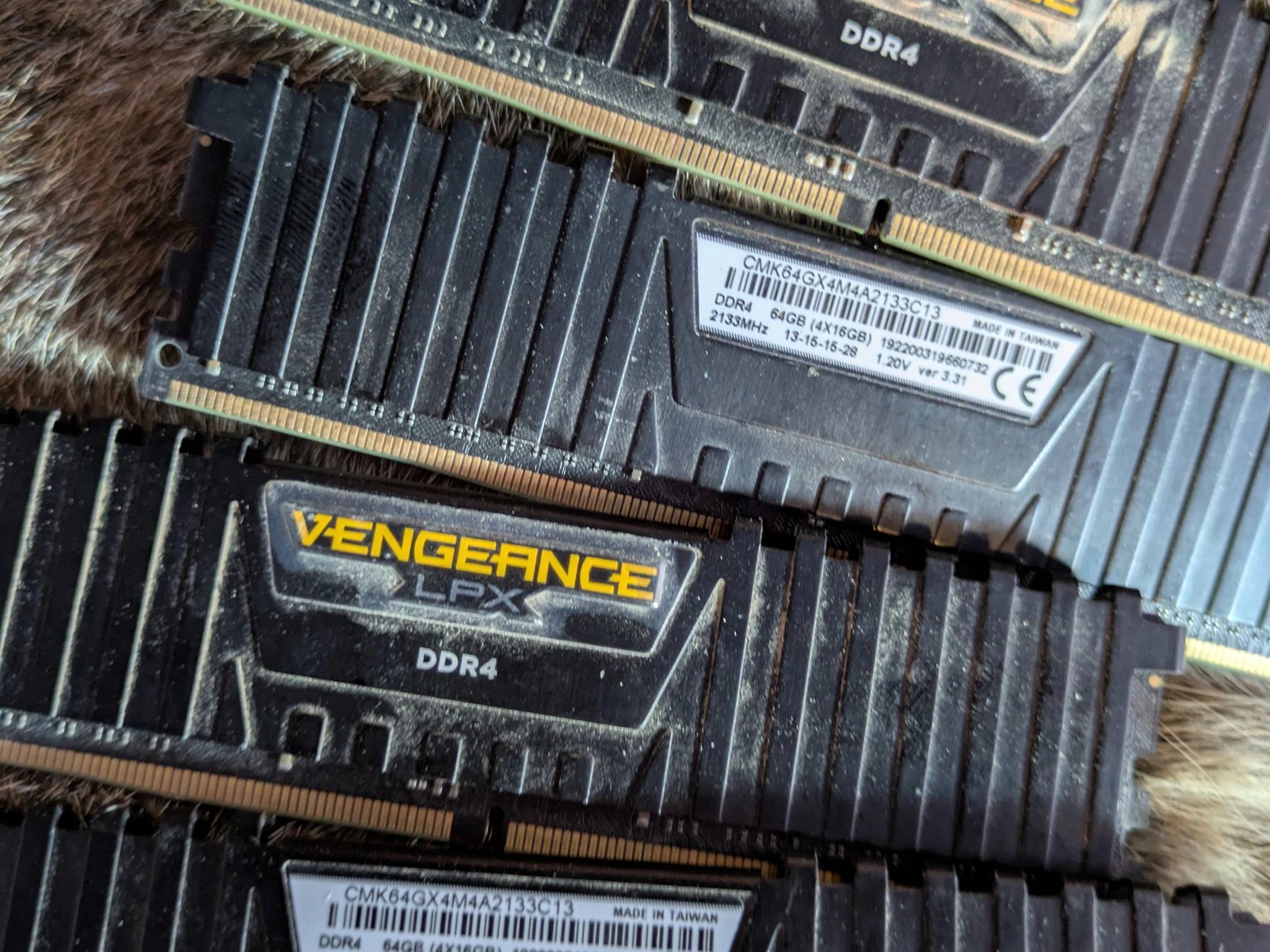 Corsair Vengeance Lpx 4x16GB/64GB DDR4