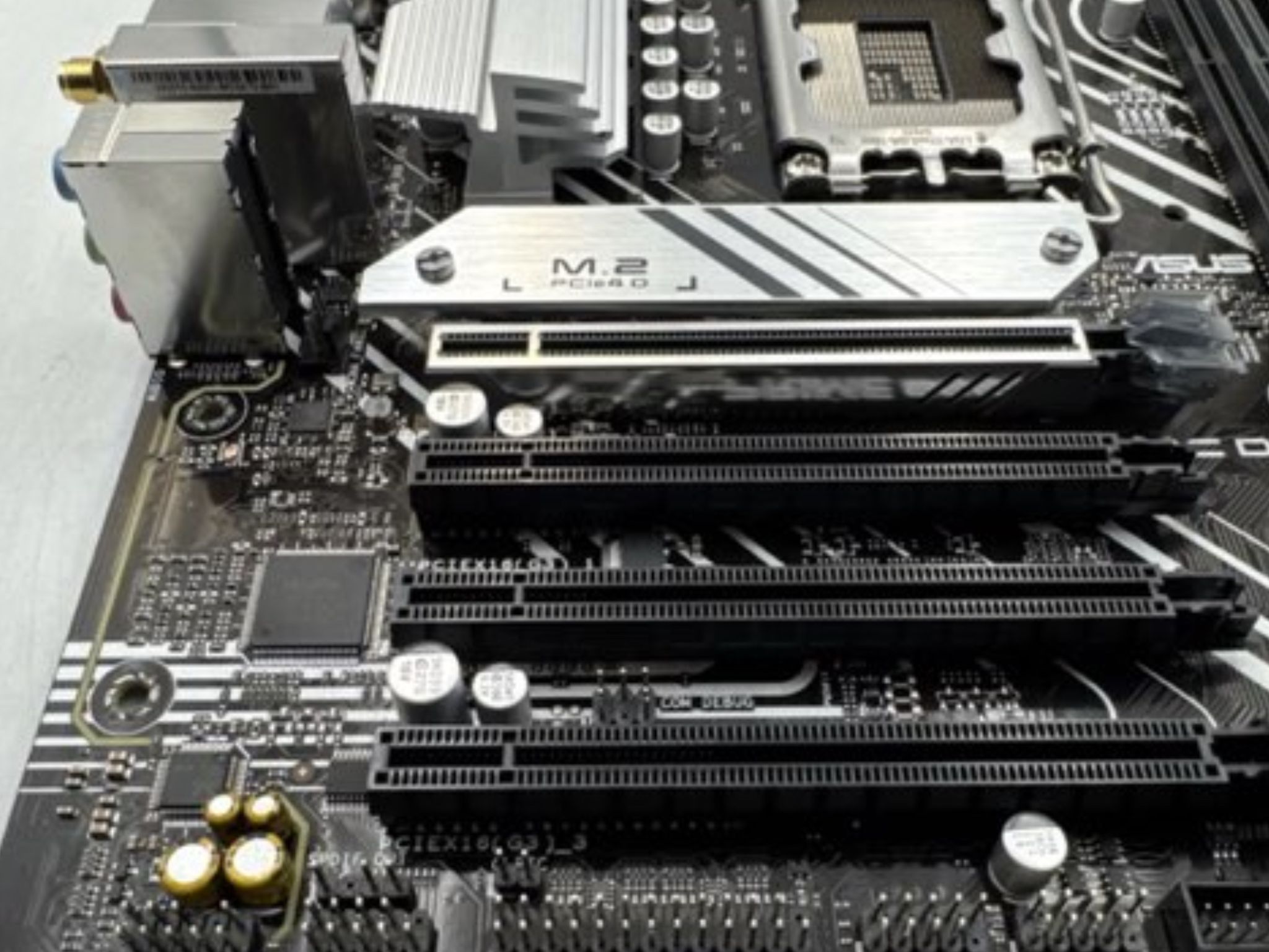 ASUS Prime B660M-A AC D4 LGA 1700 microATX Intel Motherboard