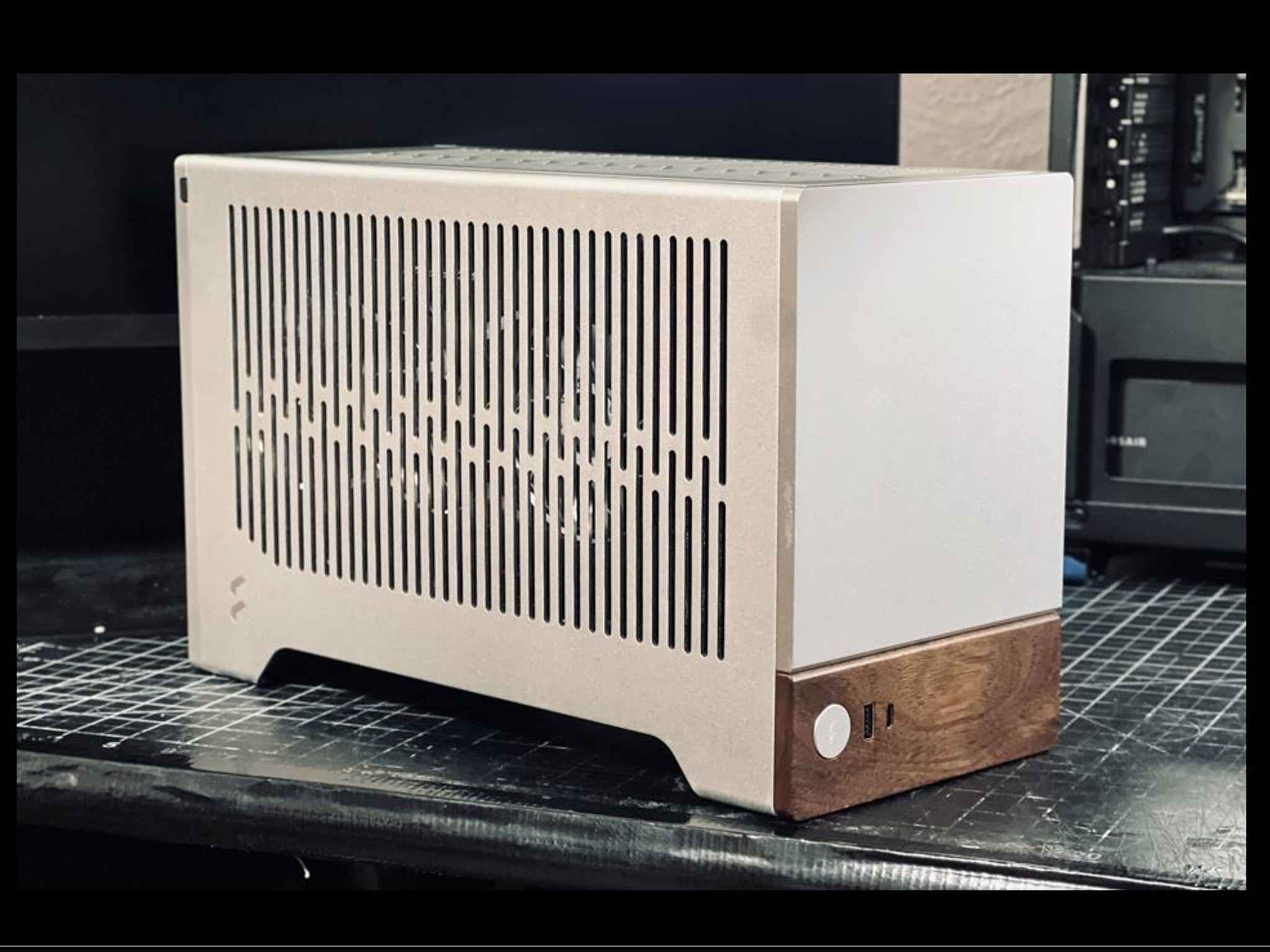 New ITX build - Fractal Terra with 5800X3D, 6950 XT, 16GB RAM, 2TB NVMe, full custom cables