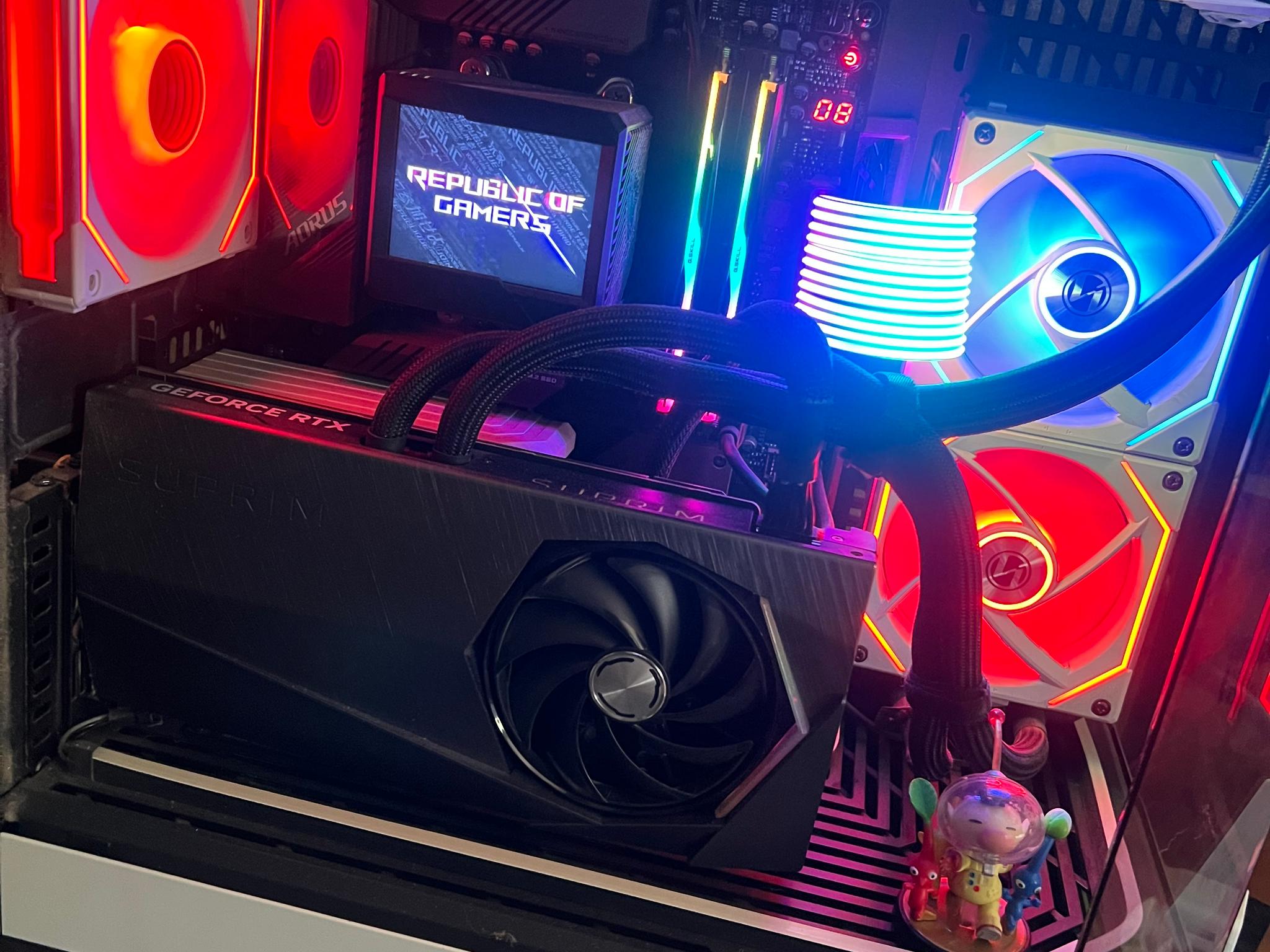 MSI SUPRIM LIQUID X GeForce RTX 4090 - Image 3
