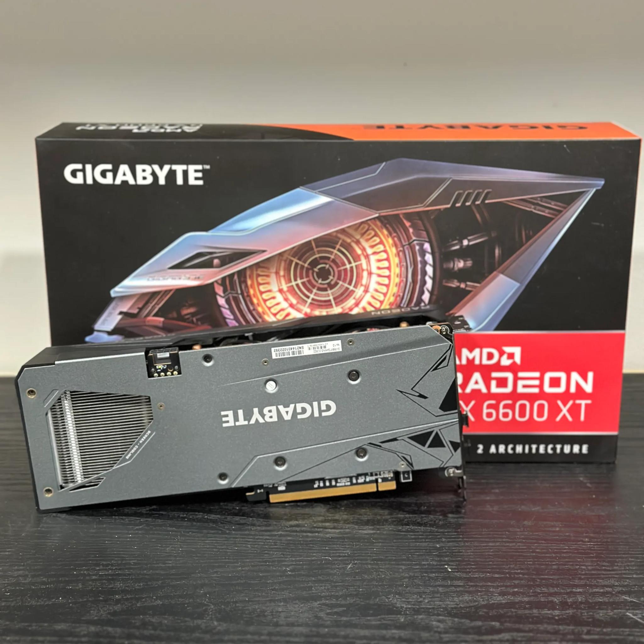 GIGABYTE Radeon RX 6600 XT Gaming OC PRO 8G Graphics Card, WINDFORCE 3X Cooling System