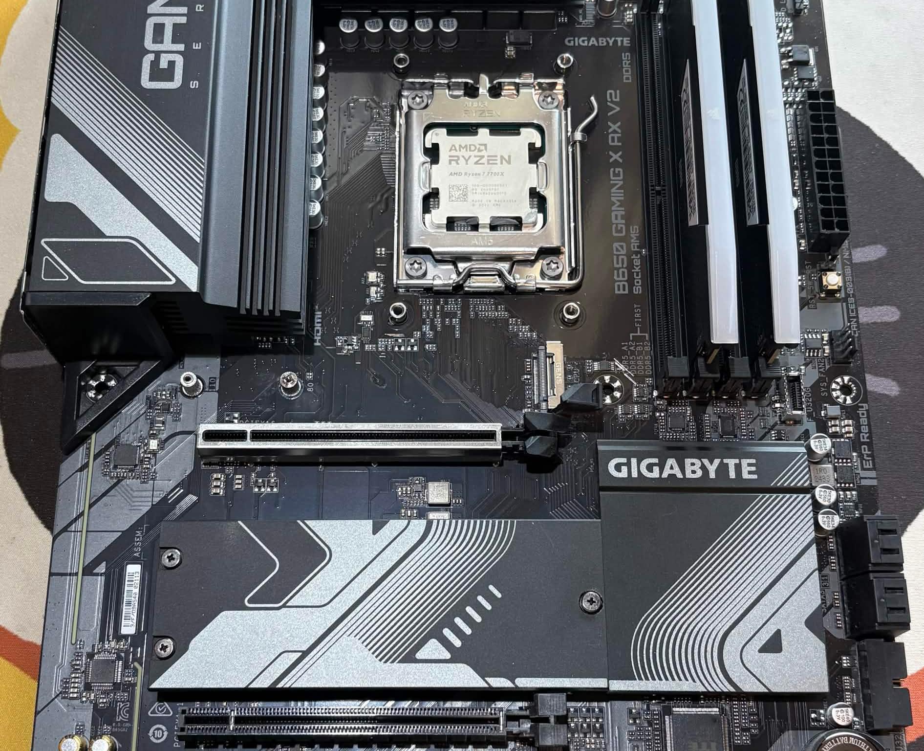 Ryzen 7 7700X + B650 Gaming X AX V2 + 32GB DDR5 Bundle