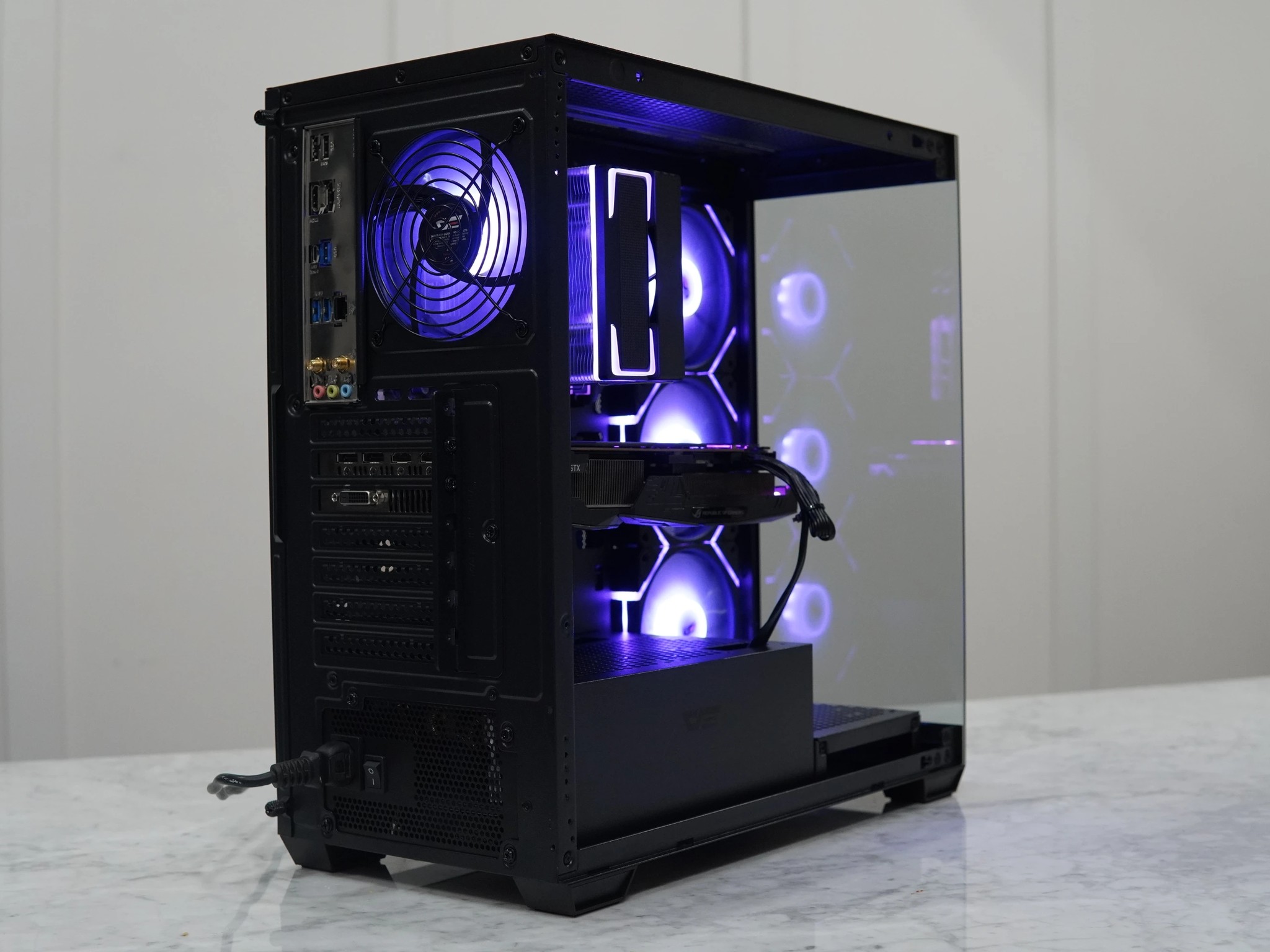 GeForce GTX 1080 Ti, i5 10400