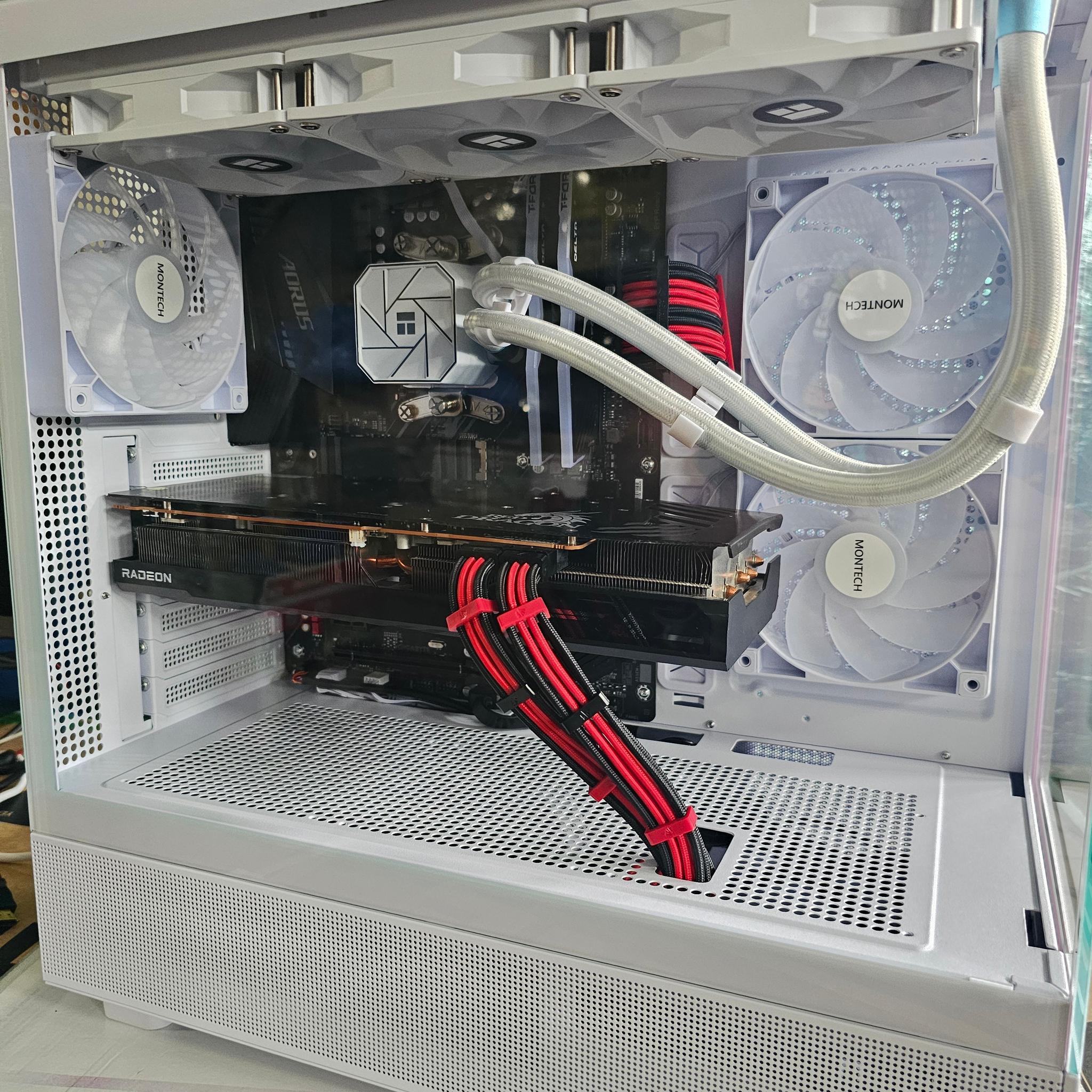 White Gaming PC | Ryzen 9 5900X  | 32GB RAM | 1TB SSD | 6800xt 16GB | WINDOWS 11 PRO |