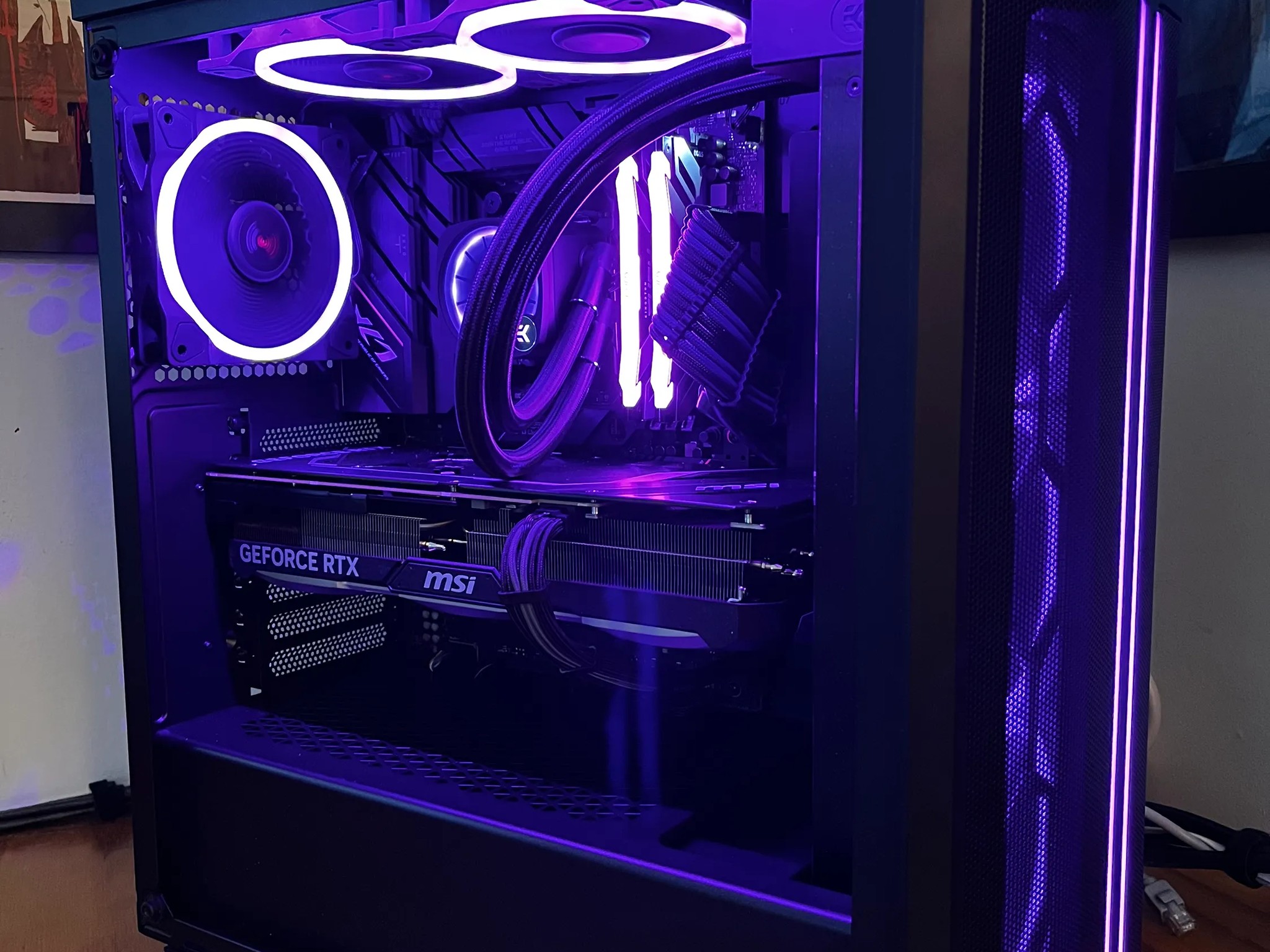Harpy Eagle - RTX 4080 SUPER | Ryzen 7 7800X3D | 32GB DDR5 @6000MT/sec | 4TB storage | 1000W PSU