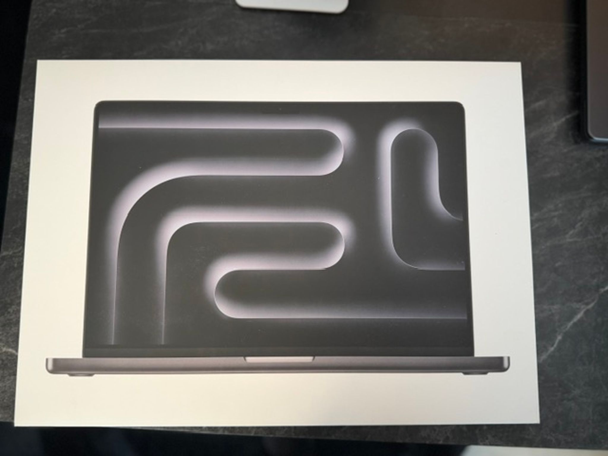 Apple MacBook Pro 16" M4 Pro 24GB RAM 512GB SSD Space Black - 100% Battery - Like New