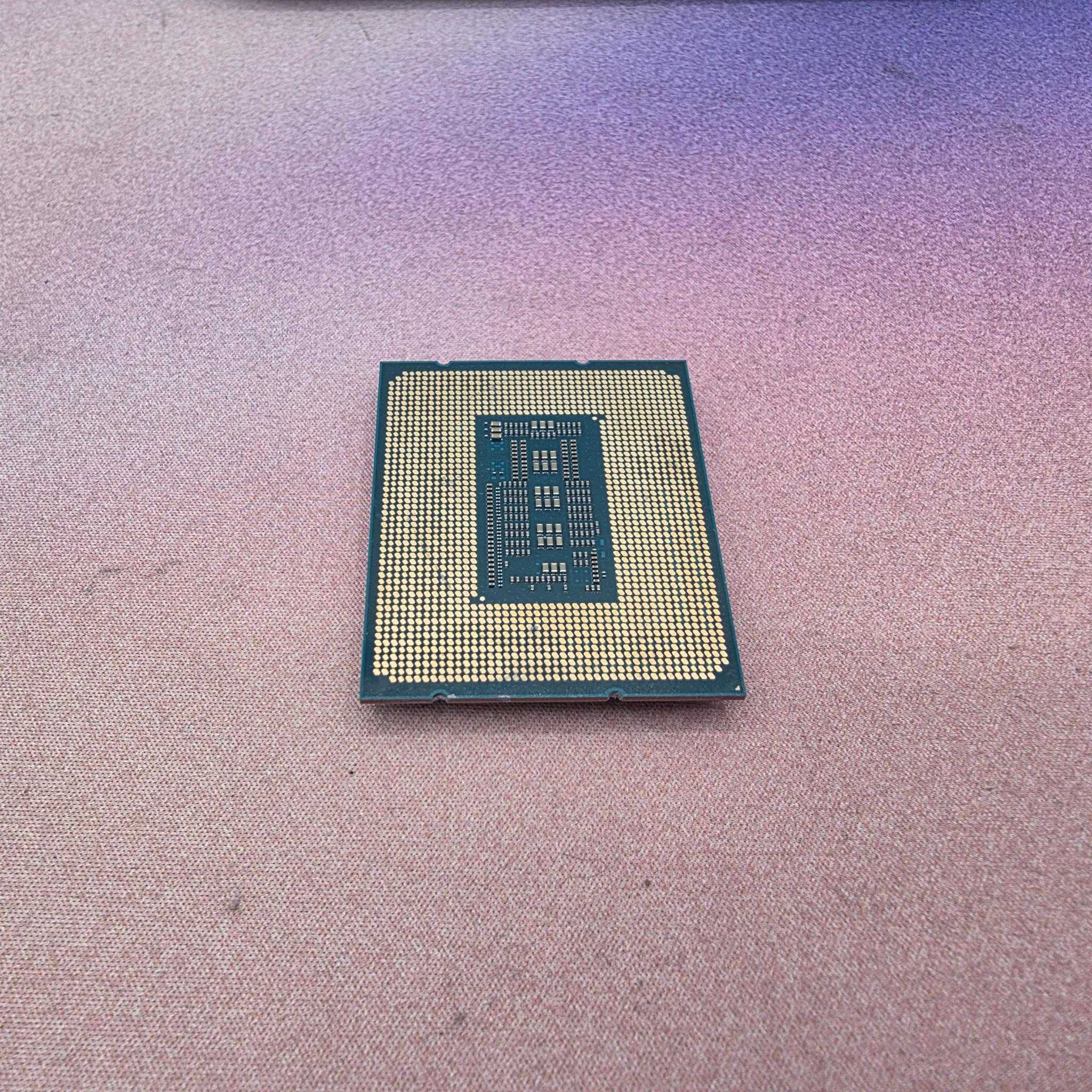 Intel Core i5-12600K