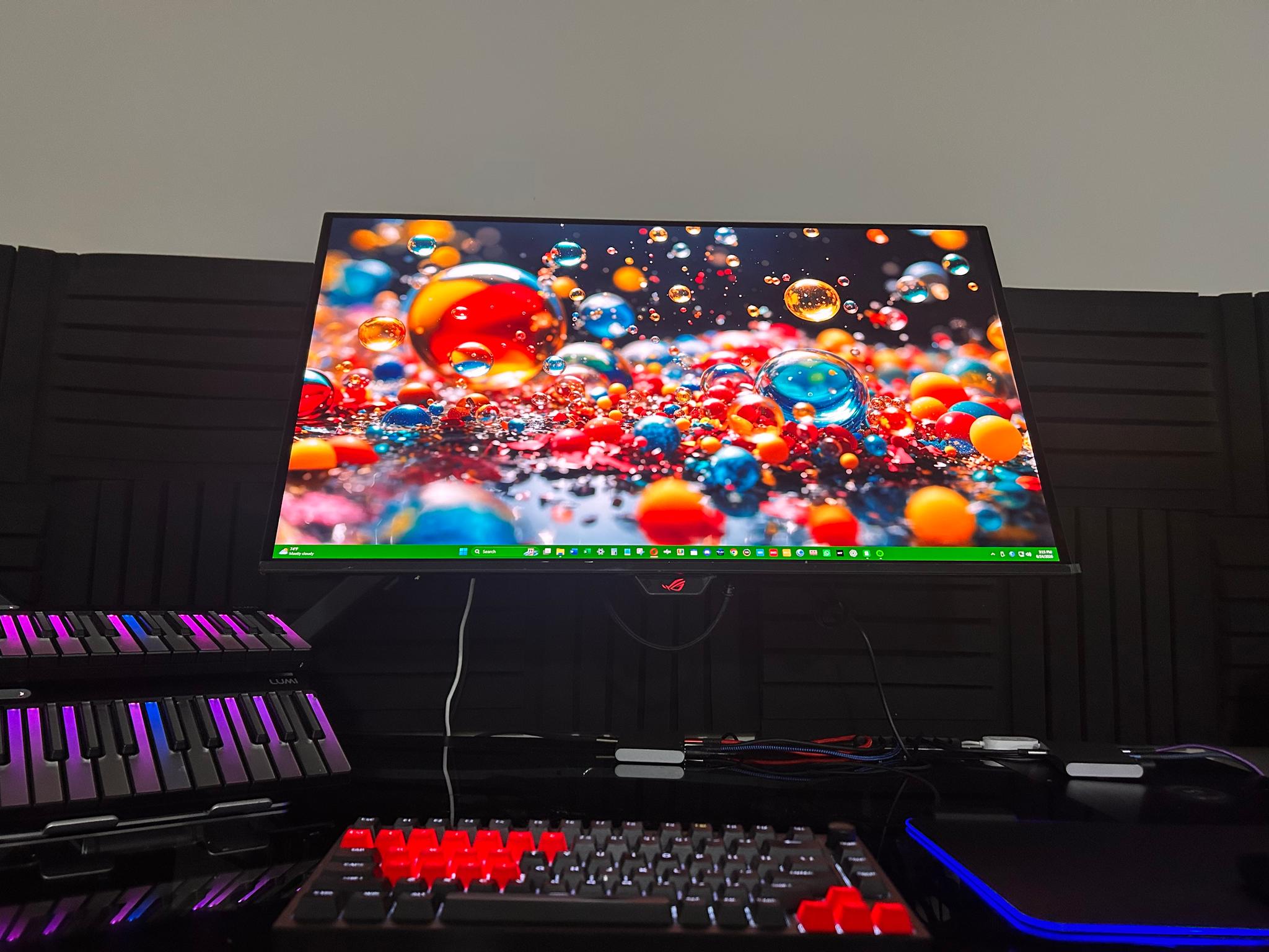 ASUS ROG QD-OLED 32" 4K (3840 x 2160) 165Hz Gaming Monitor (XG32UCDS) (Less than three days used!)