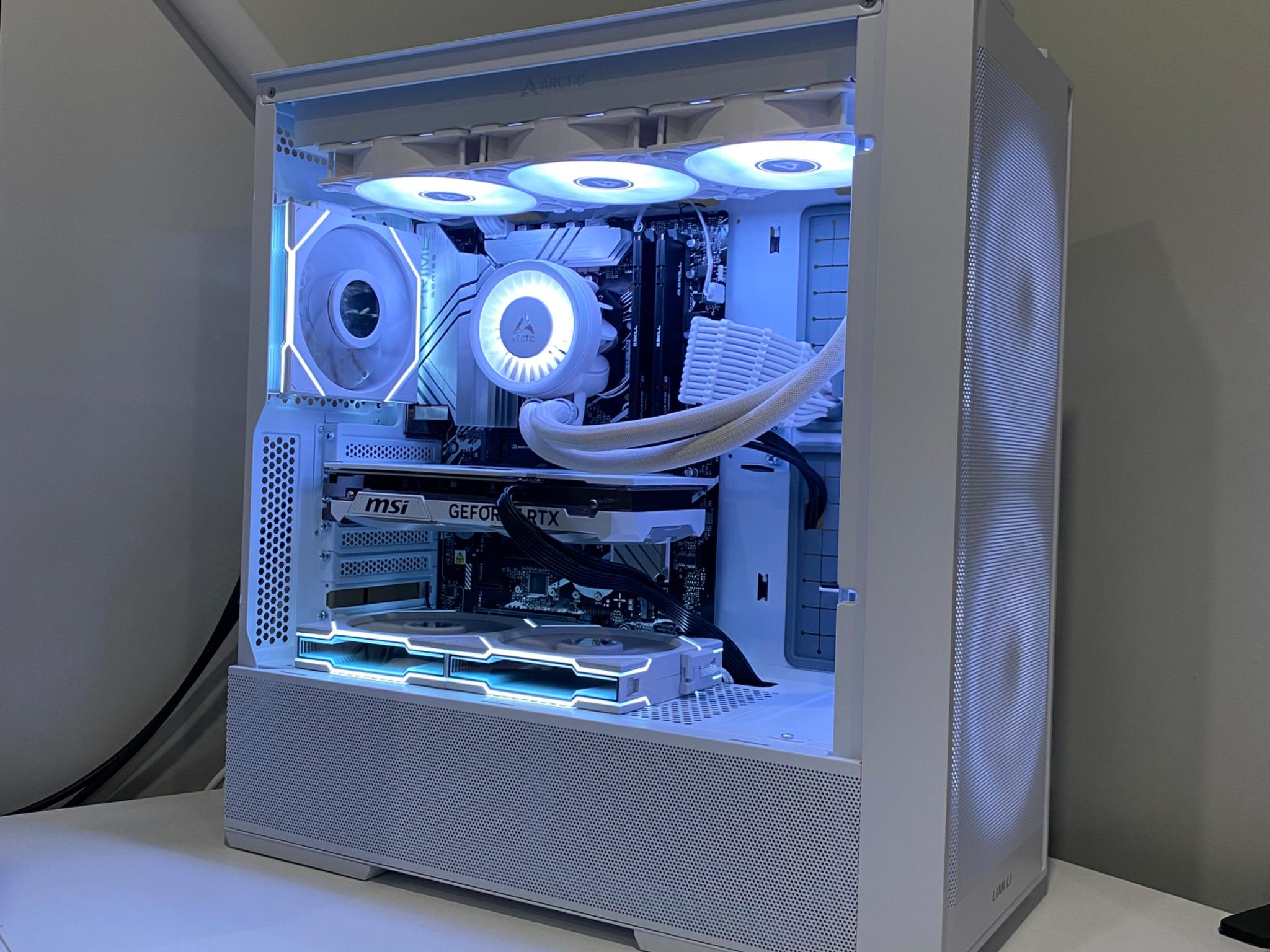 RTX 4070 Super | Intel i7-14700K | 32GB DDR5 RAM | 2TB NVME | Gaming PC
