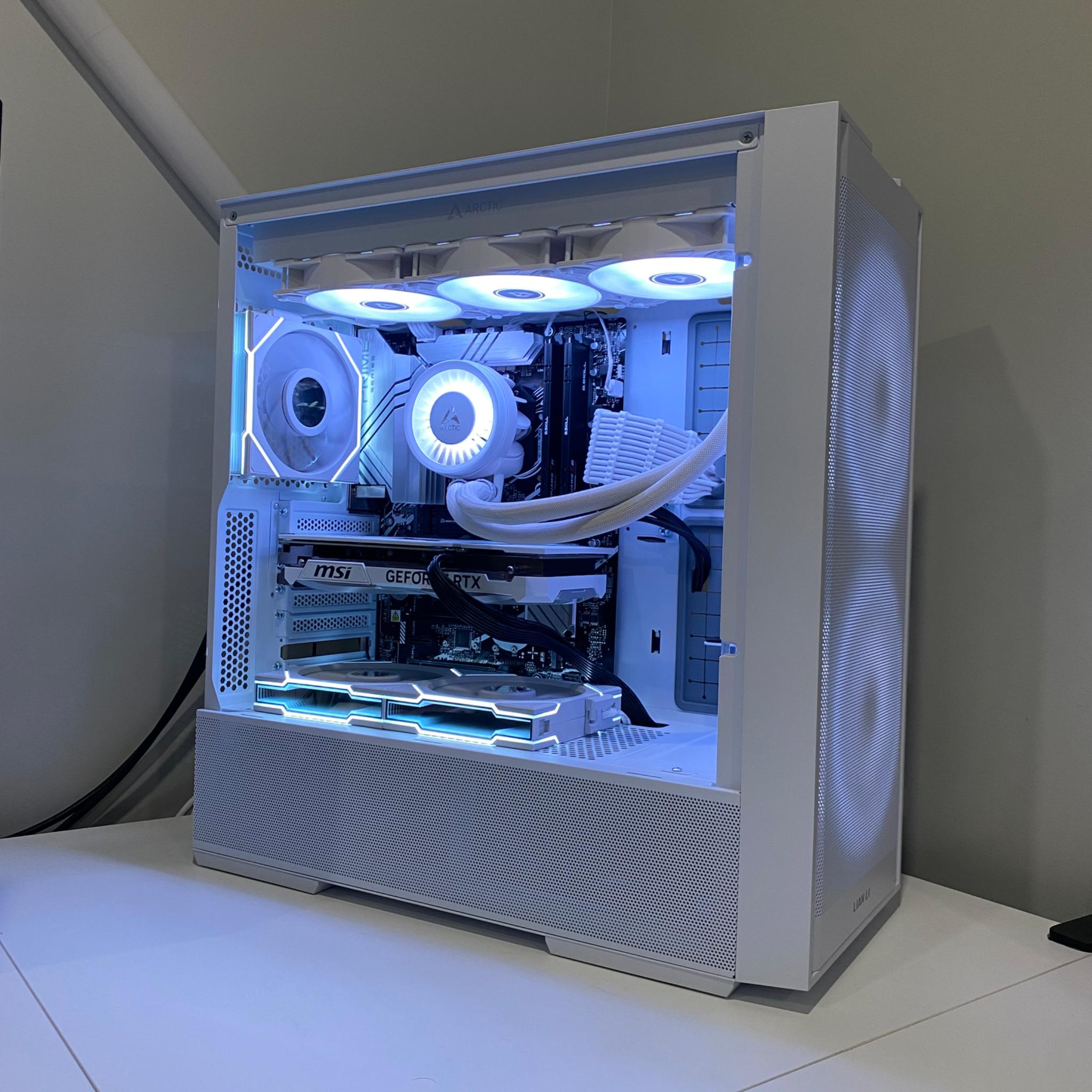 RTX 4070 Super | Intel i7-14700K | 32GB DDR5 RAM | 2TB NVME | Gaming PC