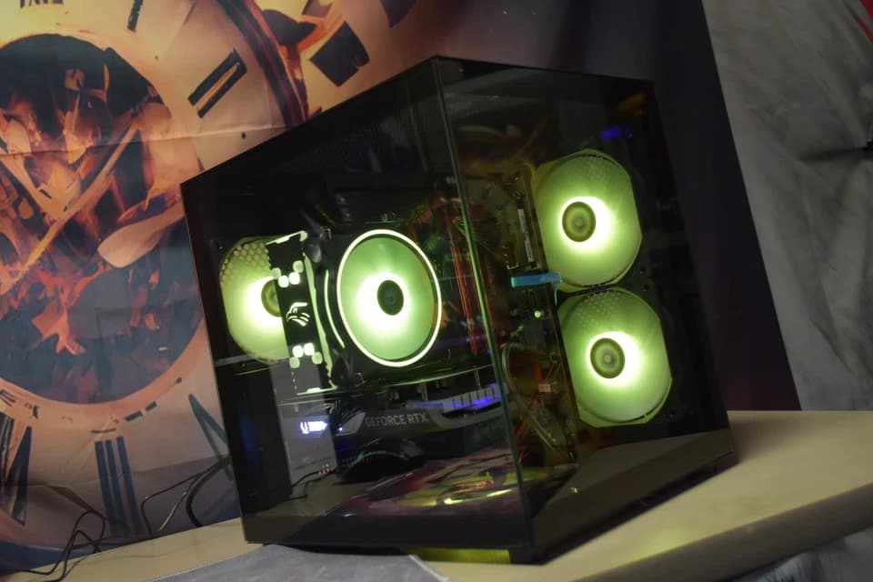 Gaming PC I 5 9400F 9th Gen 6 Cores 6 threads RTX 4060 8GB ram 16GB Intel 760GB NVME Plus extras