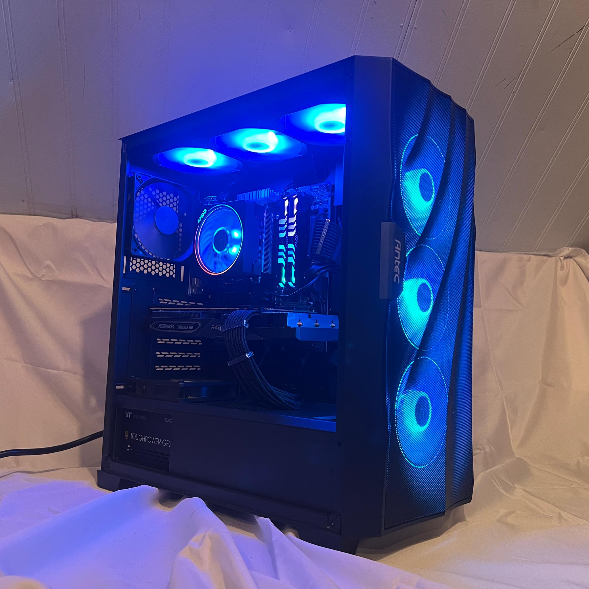 "The Dark Night" / Ryzen 7 3800XT, RX 6700XT, 1tb Gen4, 32gb ddr4 gaming pc with free keyboard