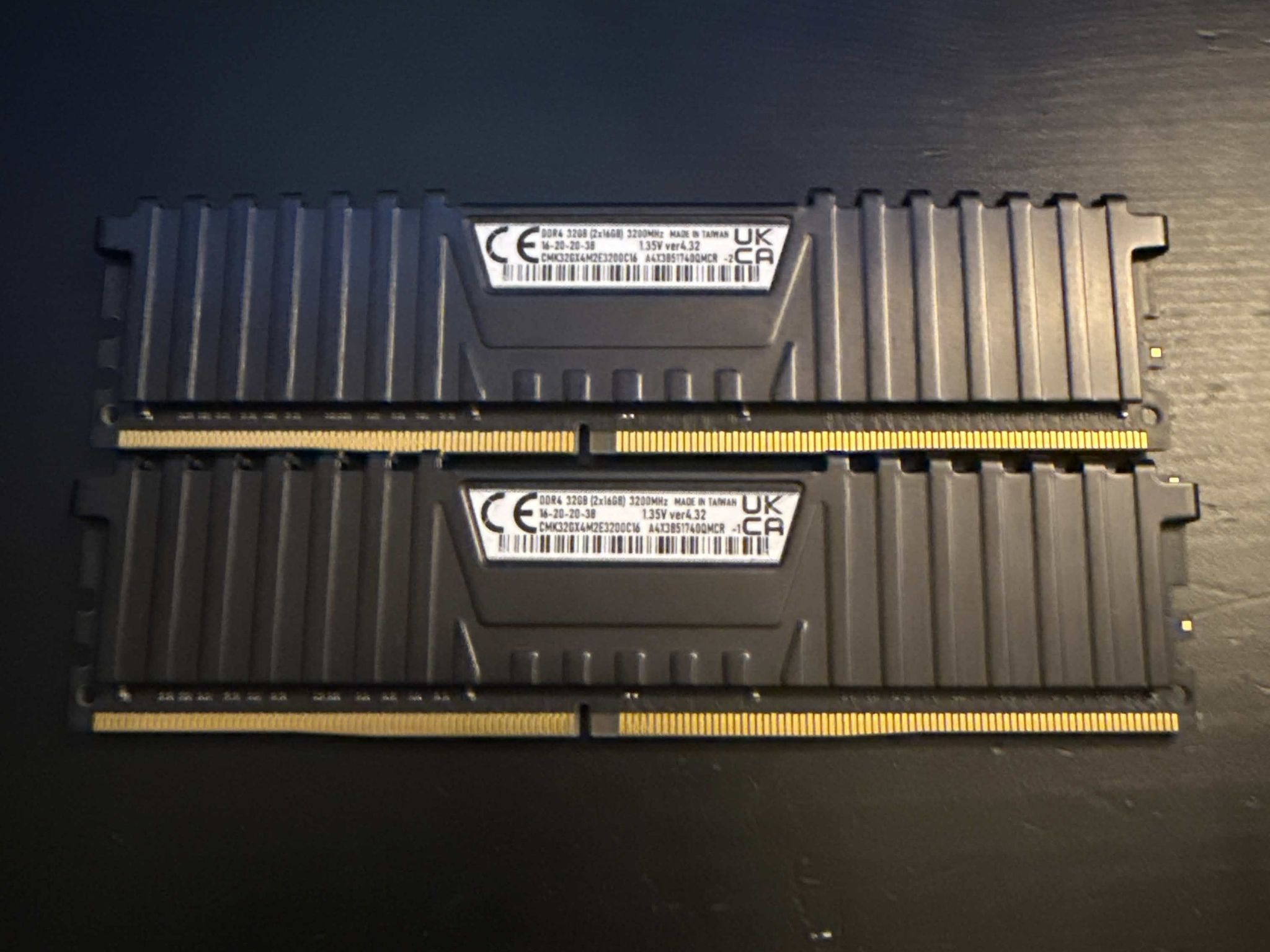 CORSAIR Vengeance LPX DDR4 RAM 32GB (2x16GB) 3200MHz