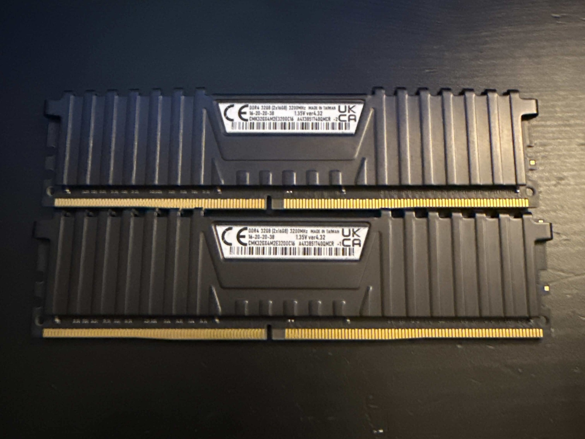 CORSAIR Vengeance LPX DDR4 RAM 32GB (2x16GB) 3200MHz