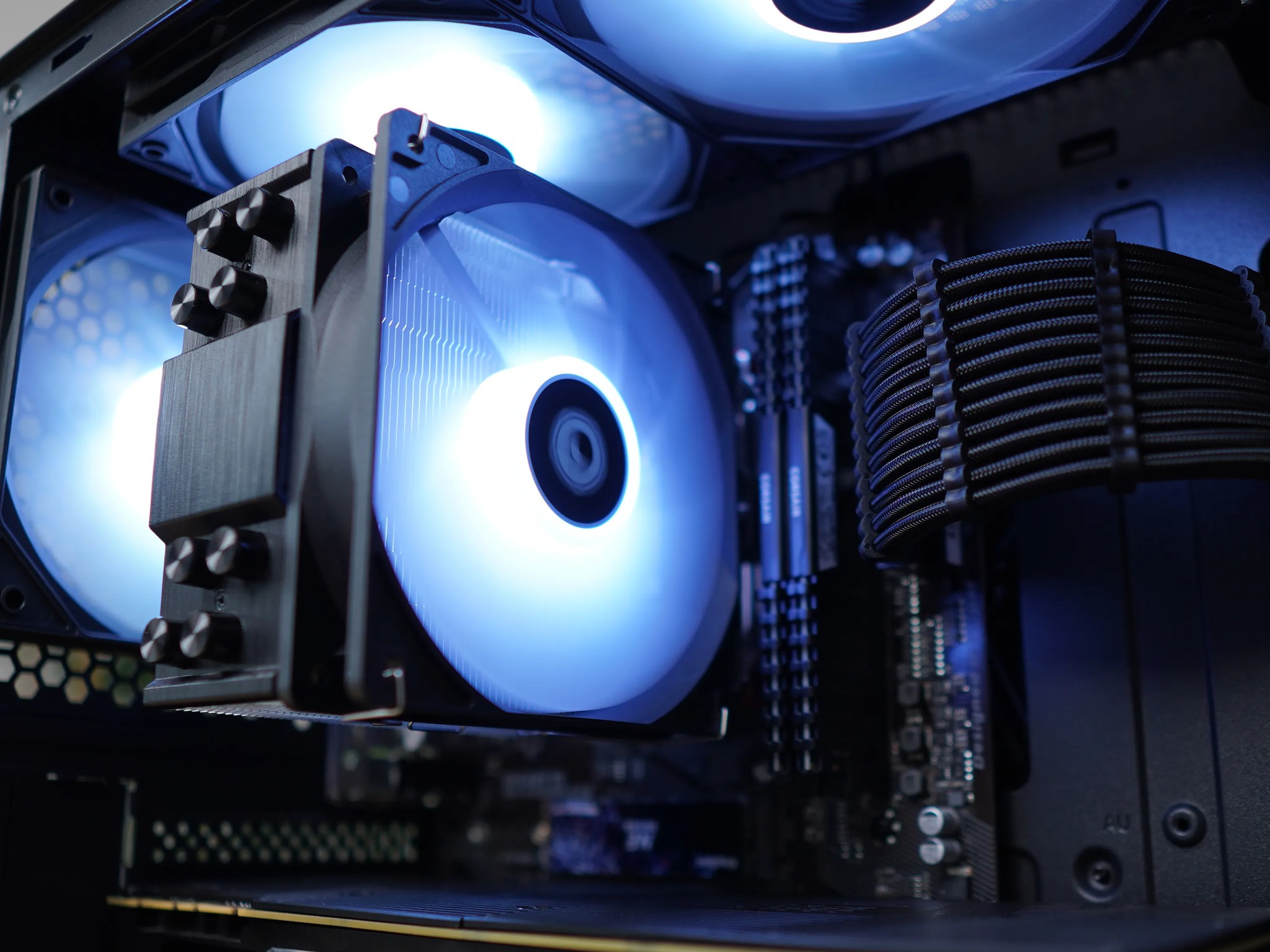 Gaming Pc (Ryzen 7 + Gtx 1080 + 16gb ram)
