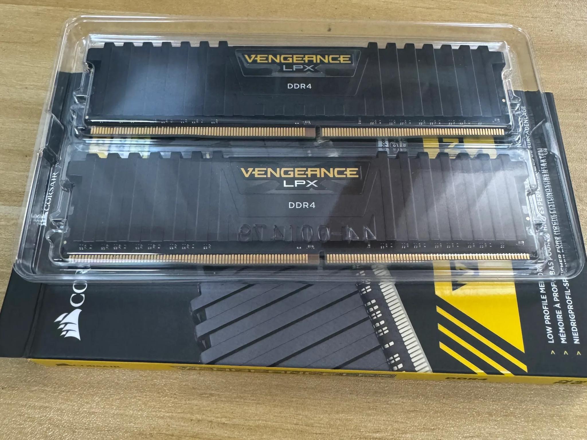 CORSAIR VENGEANCE LPX - 16GB - DDR4 3200Mhz